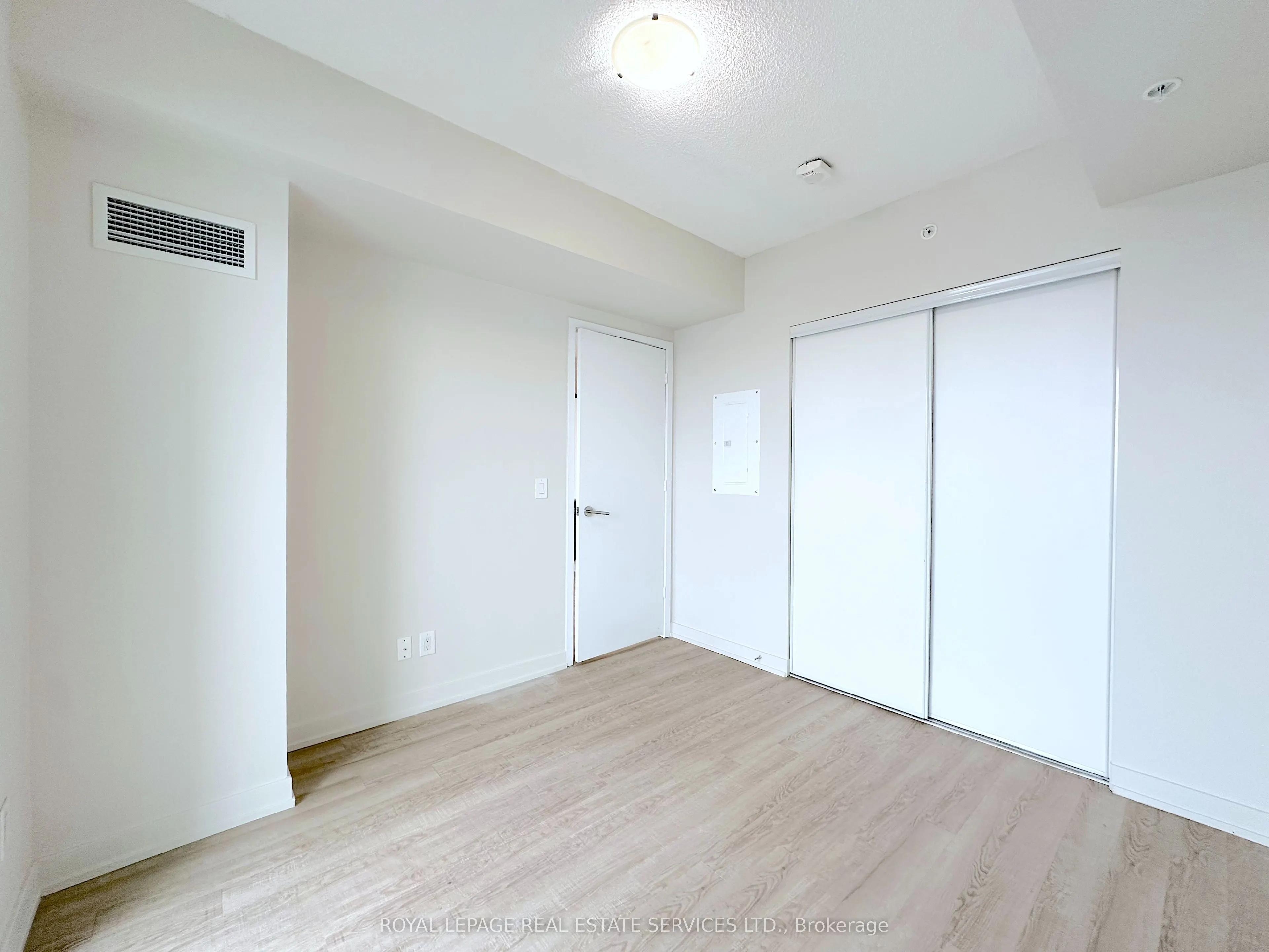 763 Woodbine Avenue, #605