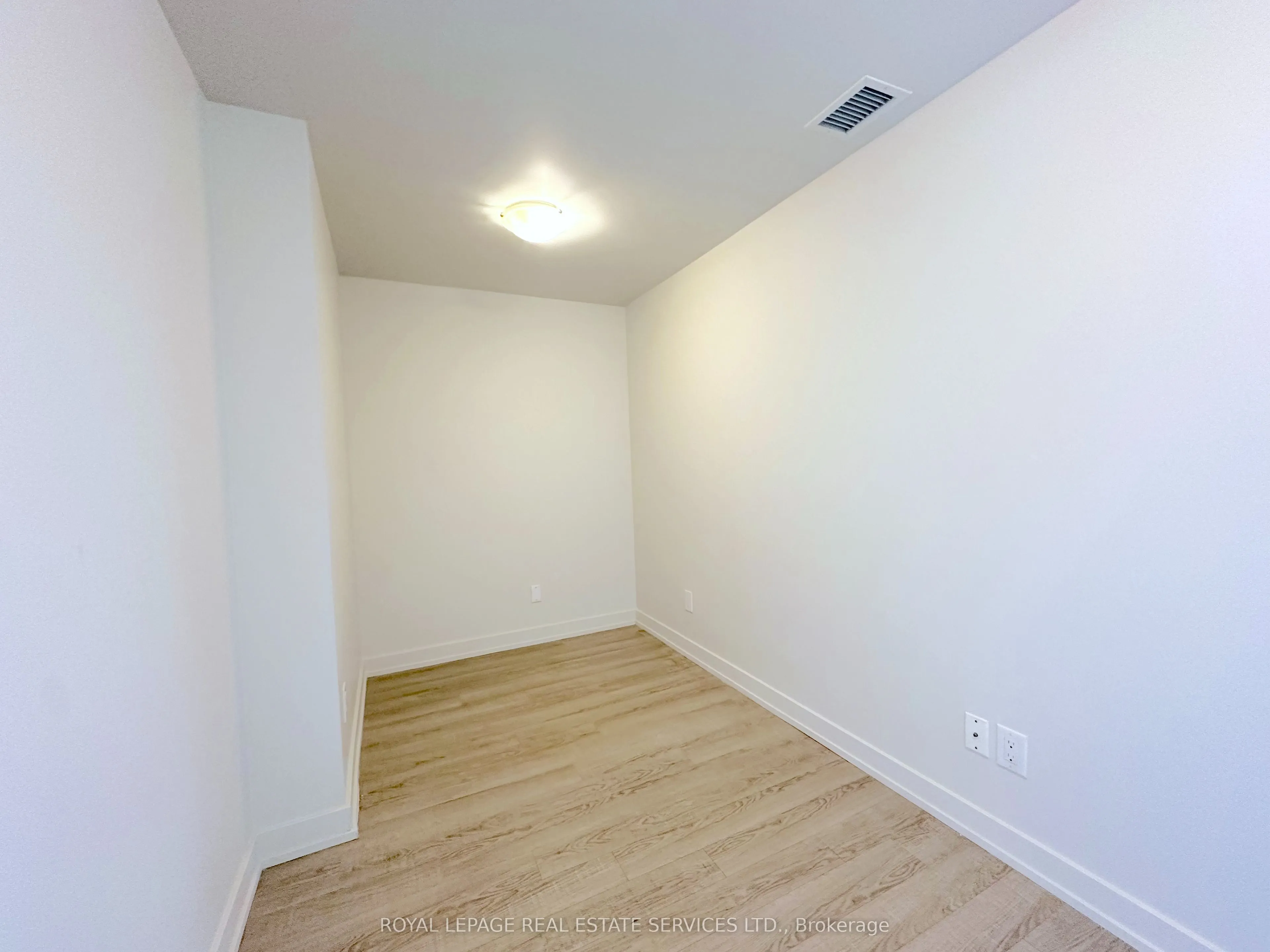 763 Woodbine Avenue, #605