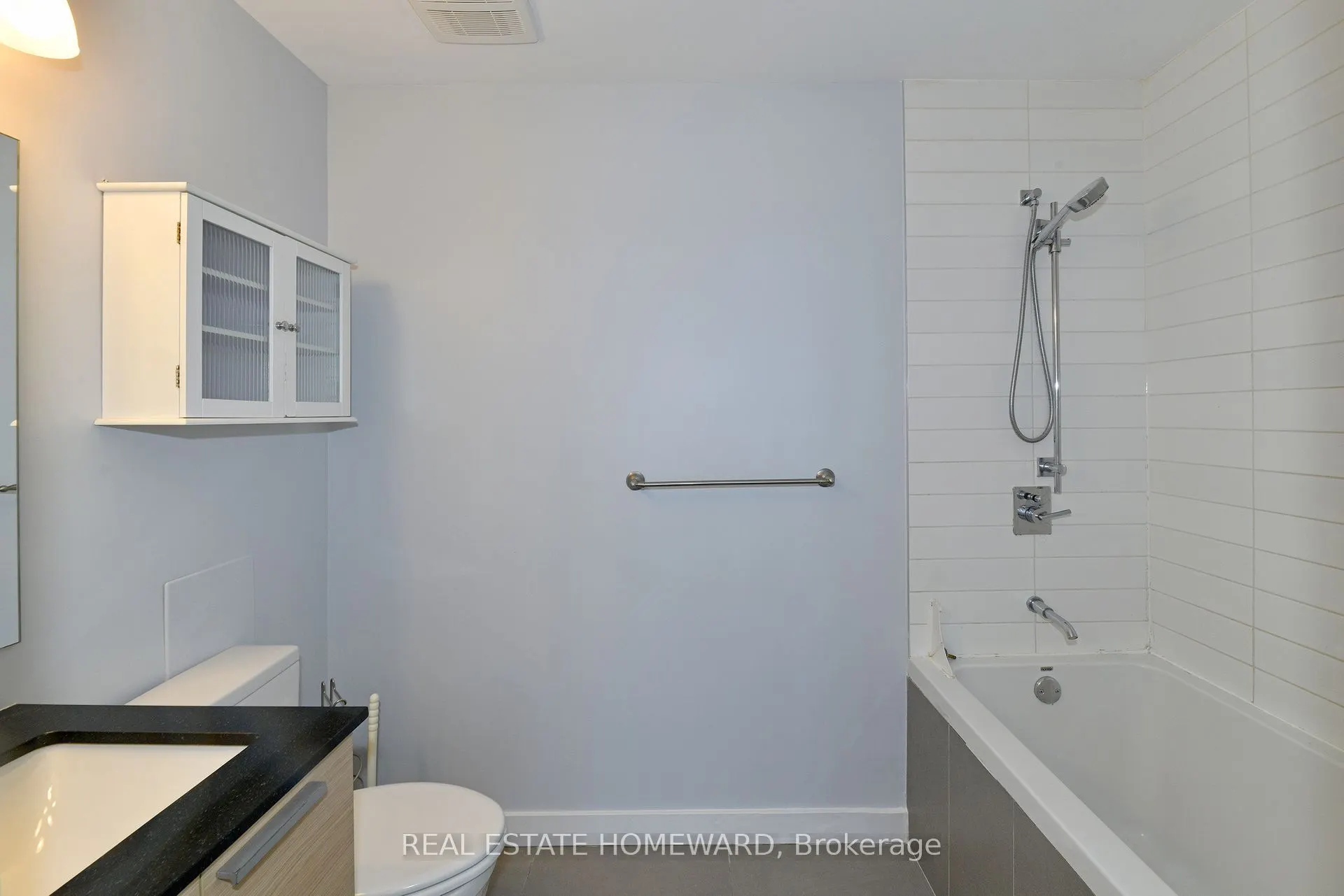 625 Queen Street E, #504