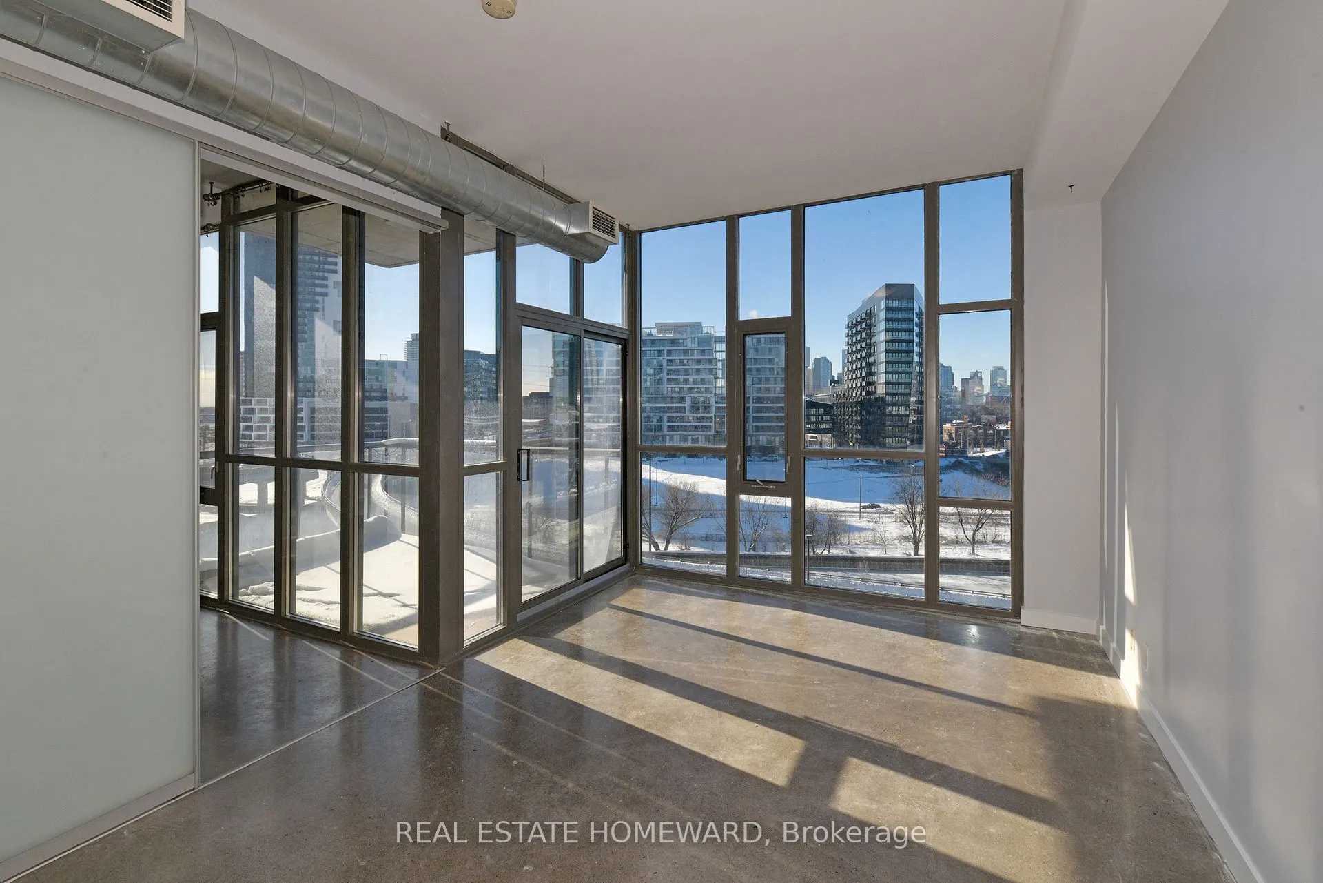 625 Queen Street E, #504