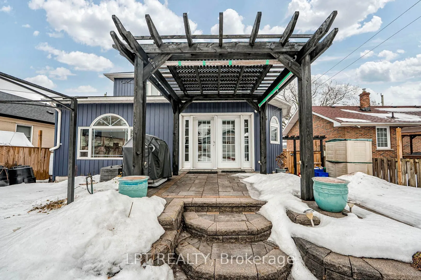 1116 Green Street