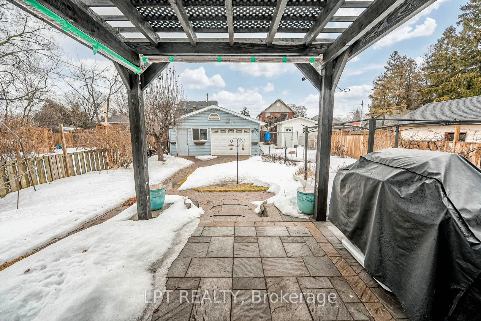 1116 Green Street