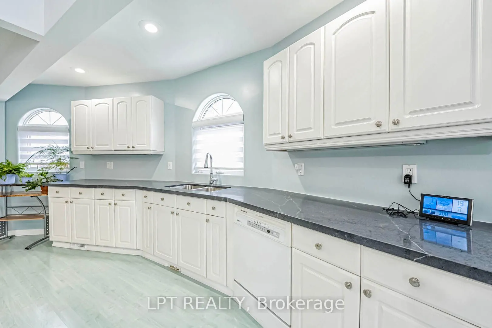 1116 Green Street
