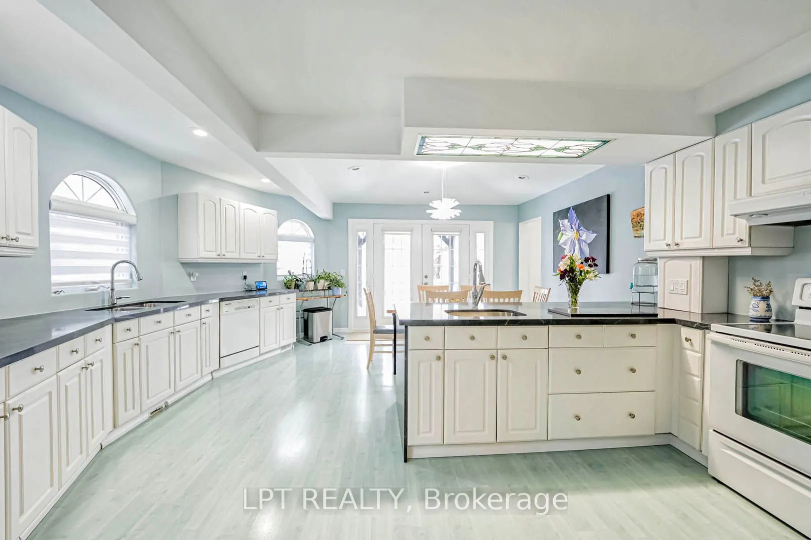 1116 Green Street