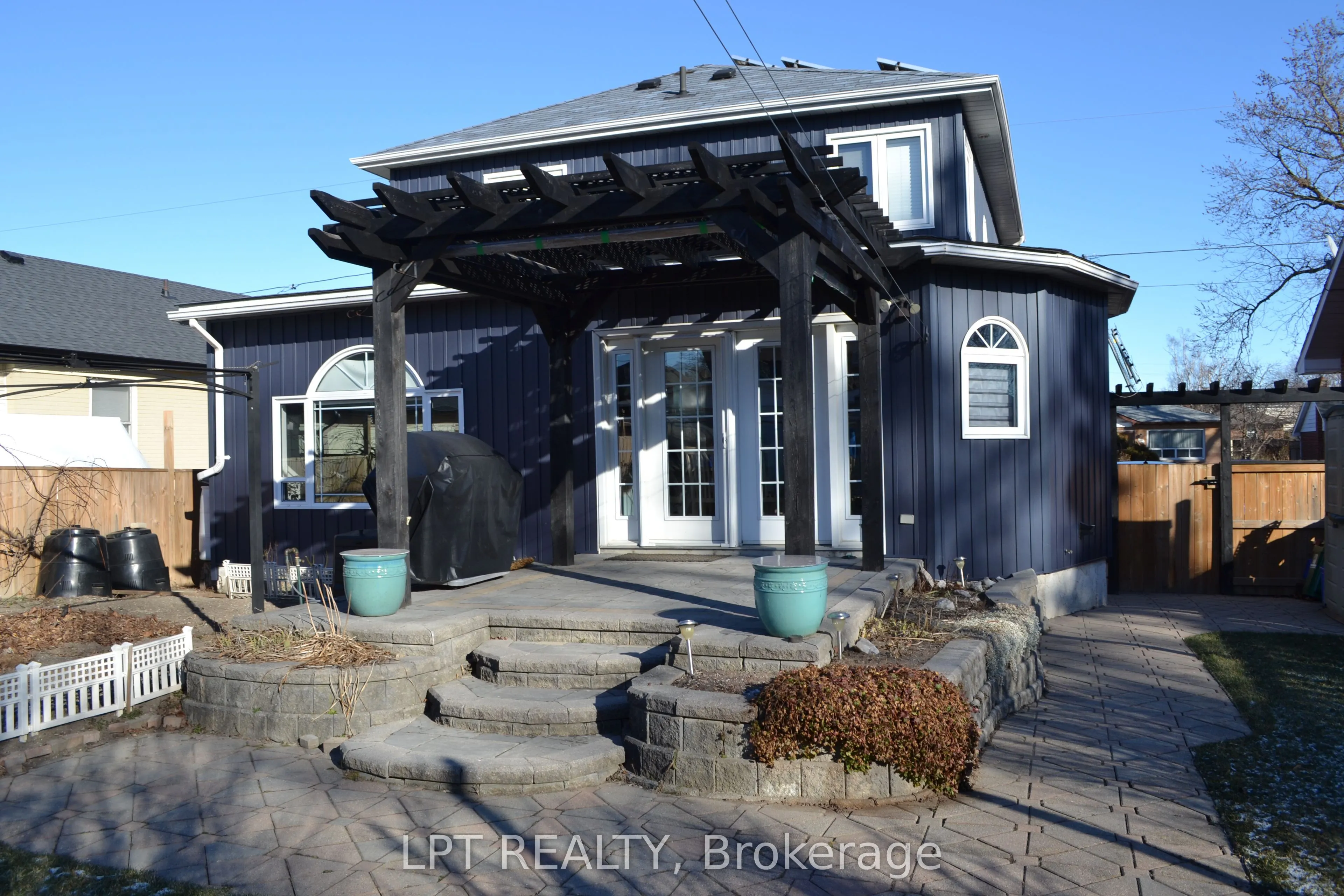 1116 Green Street