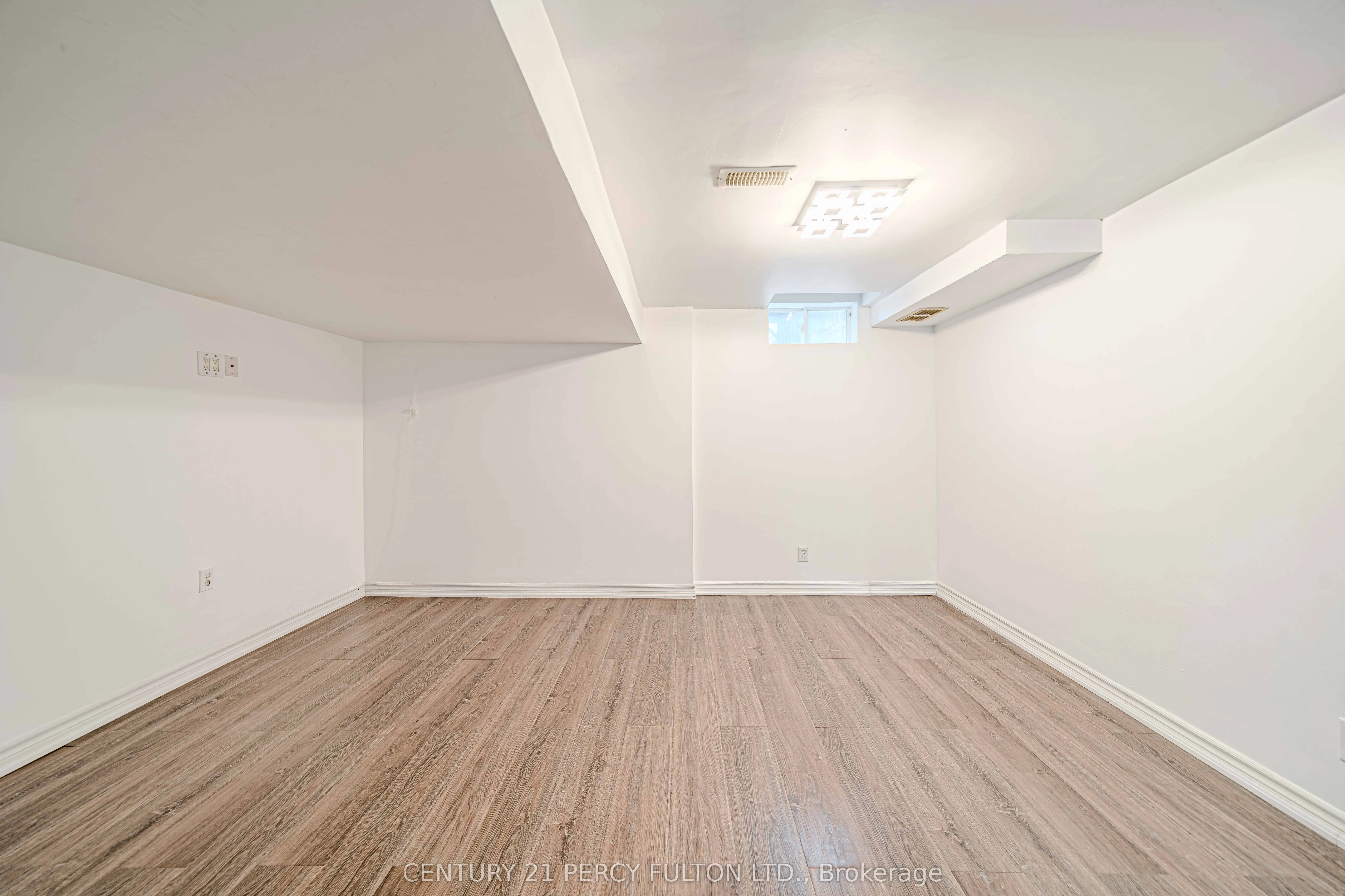 6 Arbuckle Way