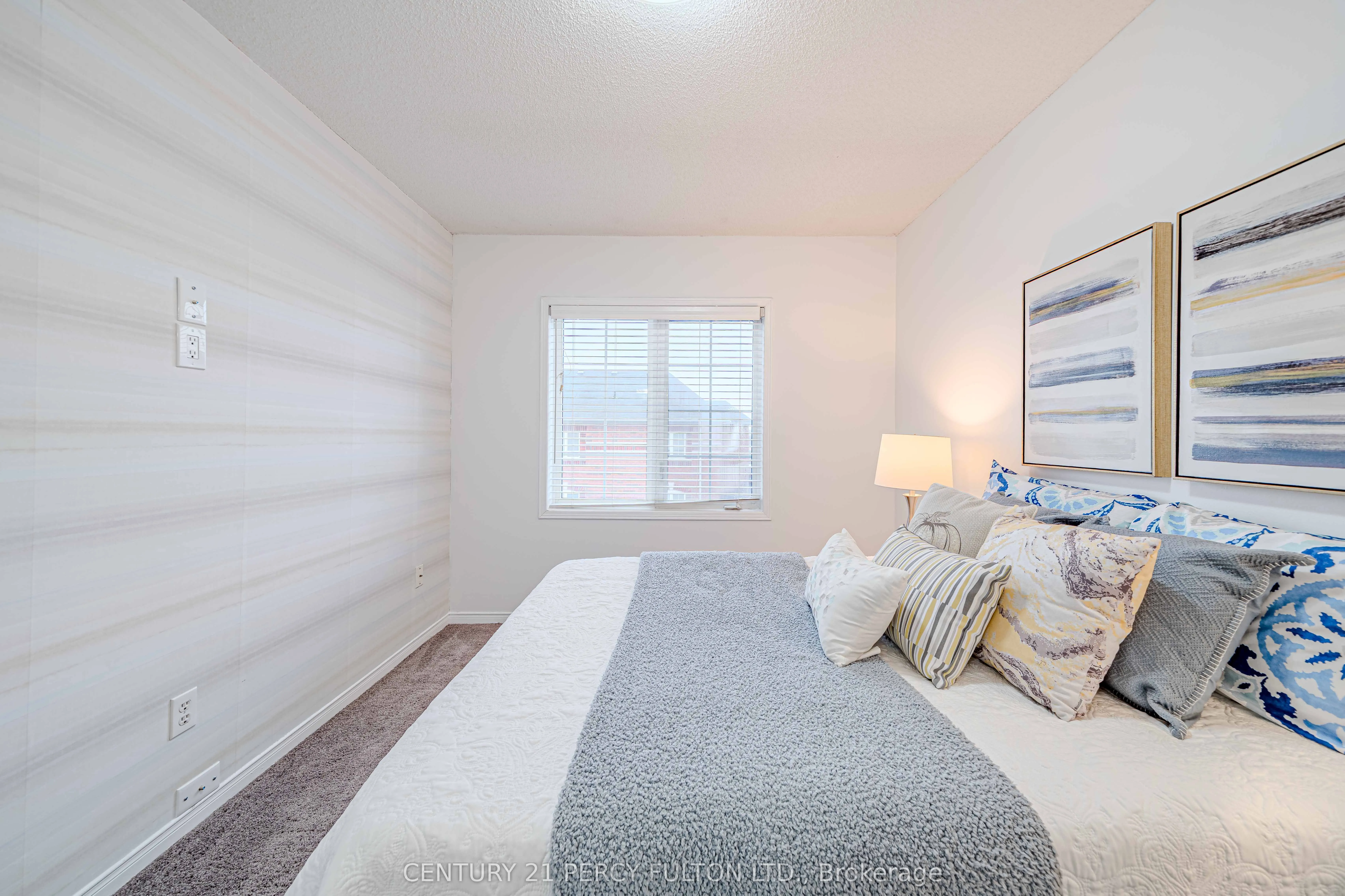 6 Arbuckle Way