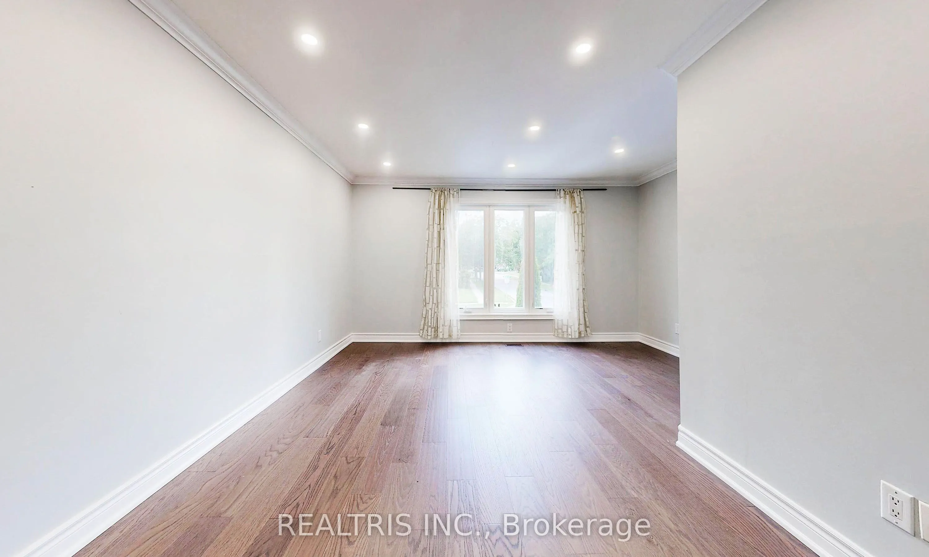113 Bassett Boulevard, #Upper