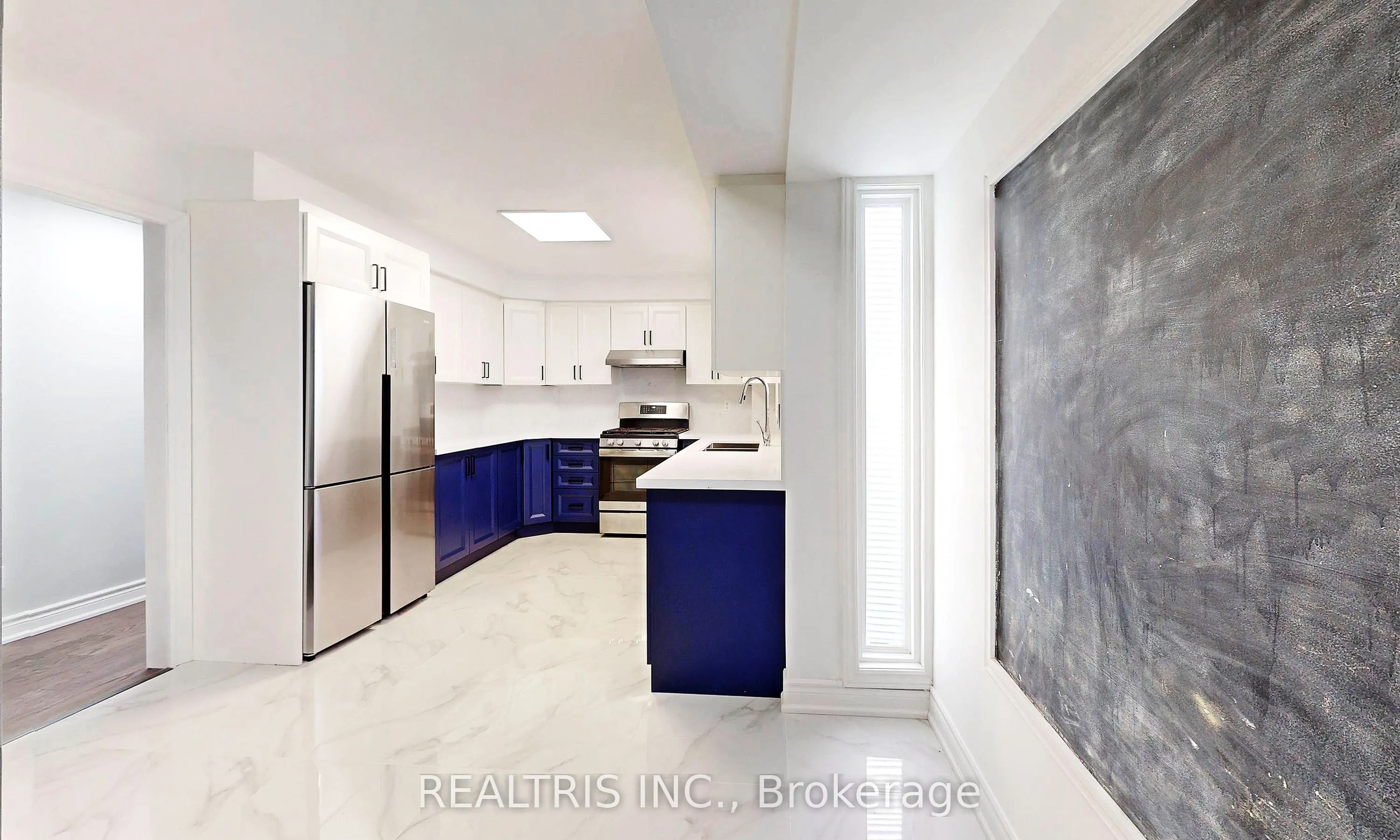 113 Bassett Boulevard, #Upper
