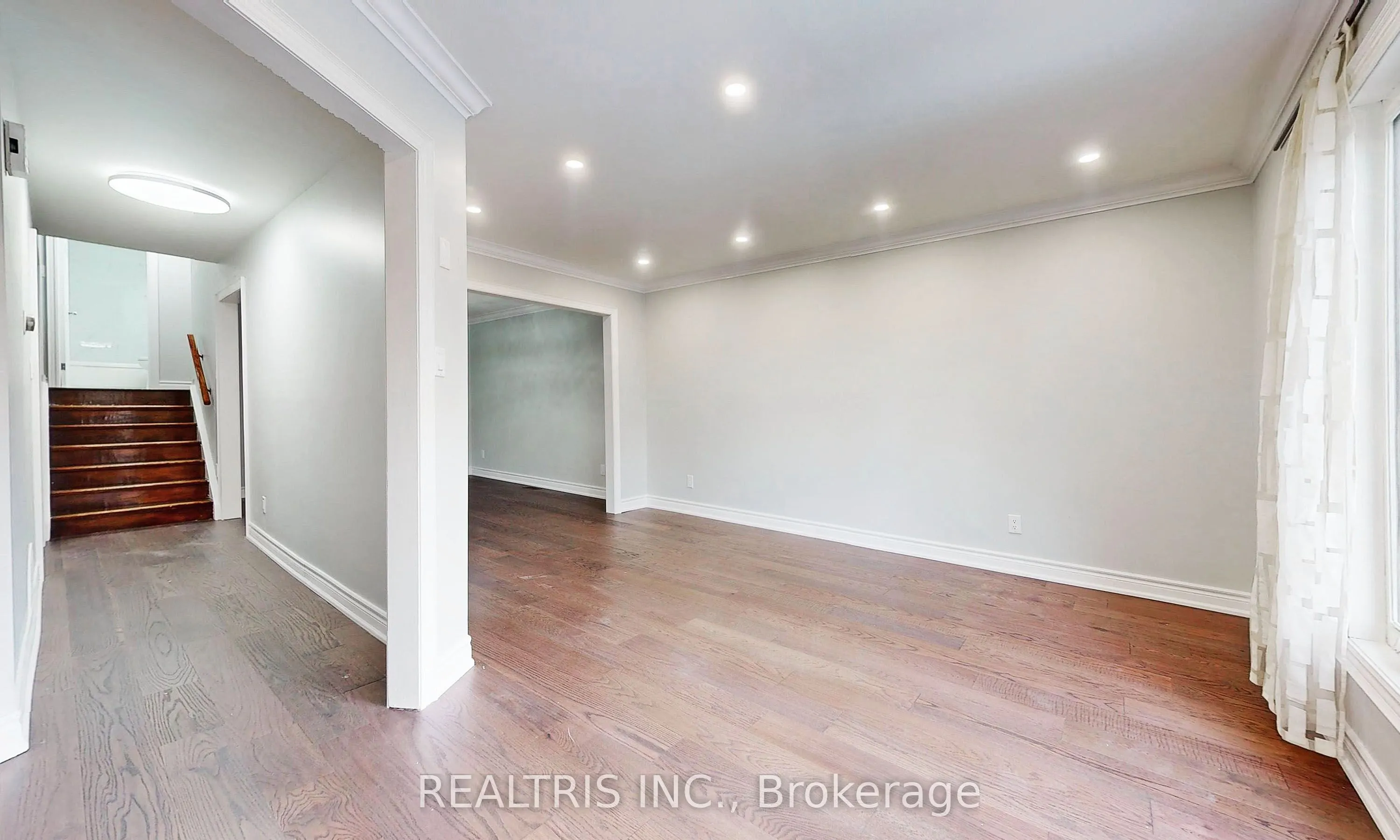 113 Bassett Boulevard, #Upper