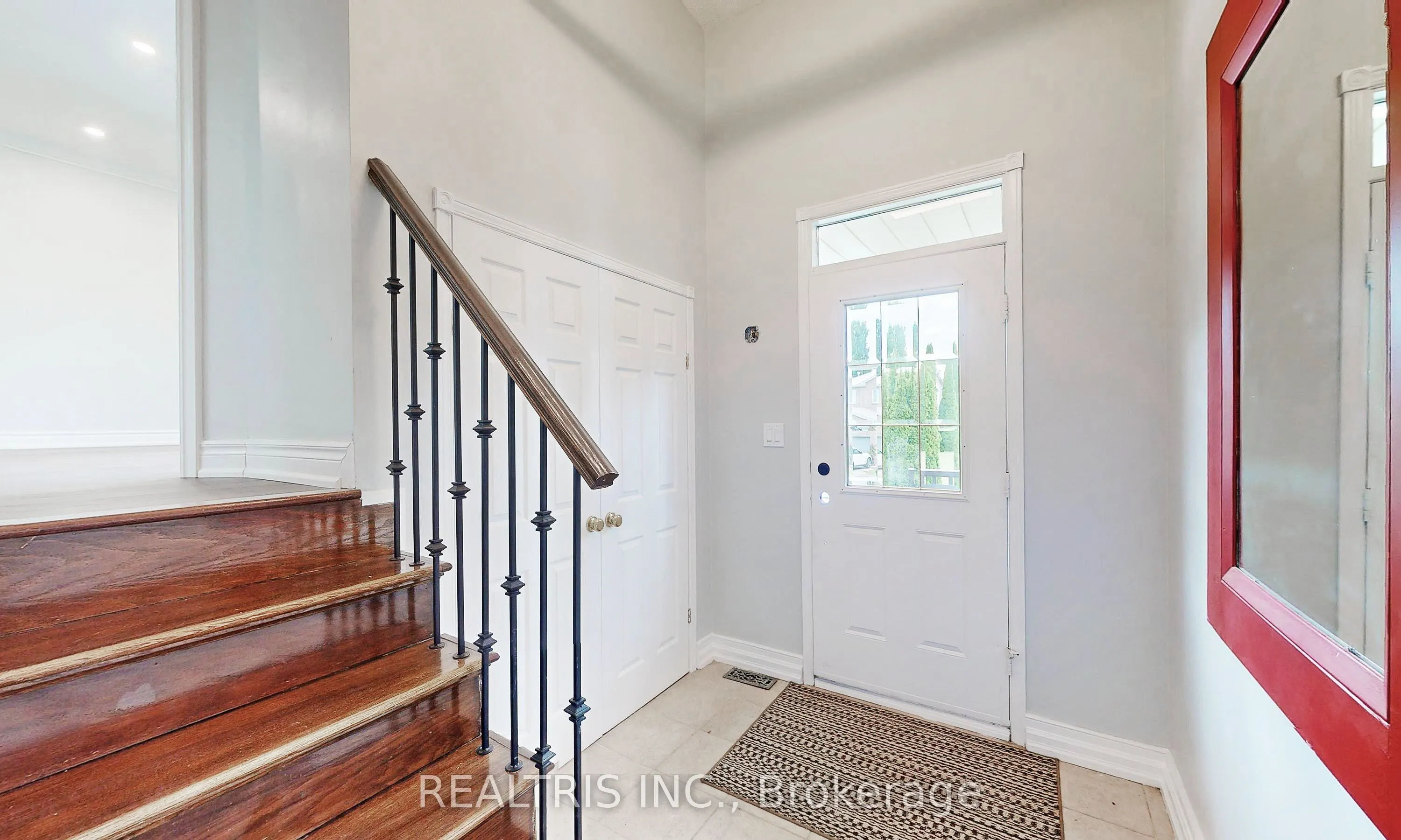 113 Bassett Boulevard, #Upper