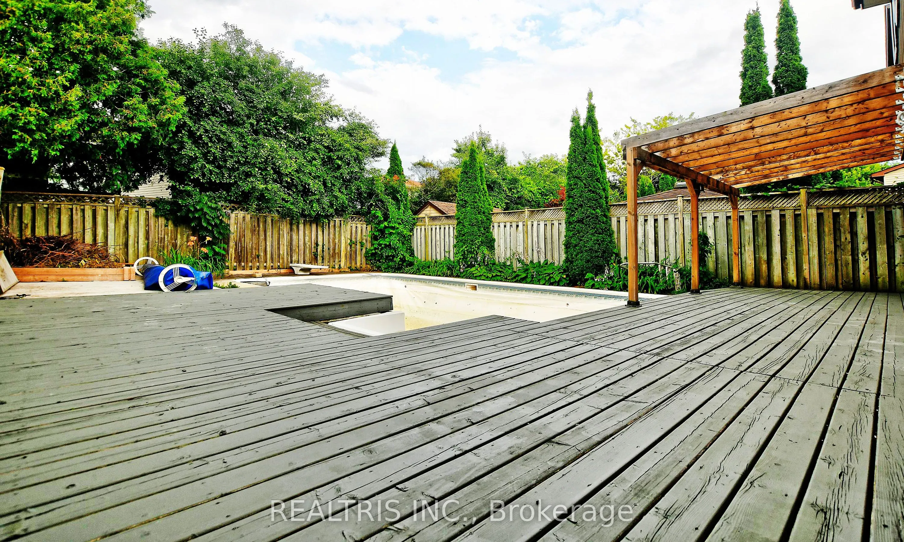 113 Bassett Boulevard, #Upper