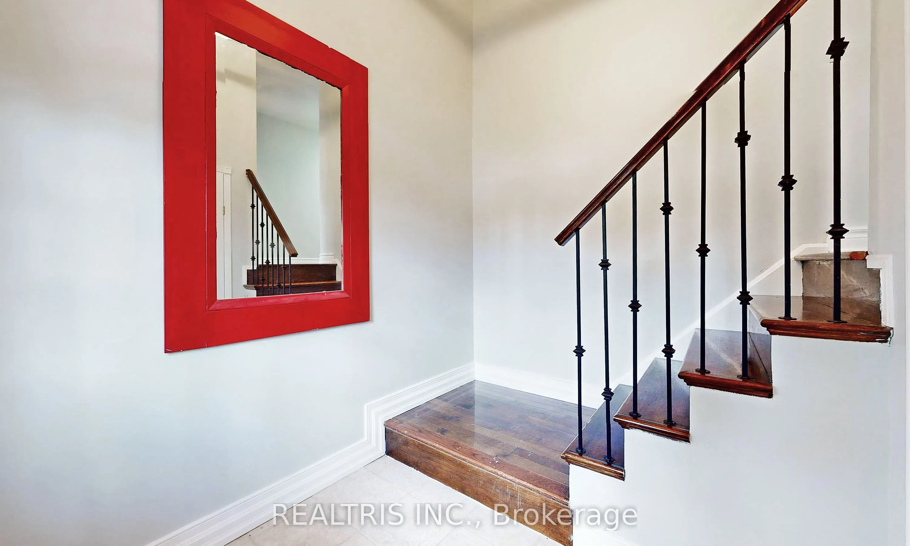 113 Bassett Boulevard, #Upper
