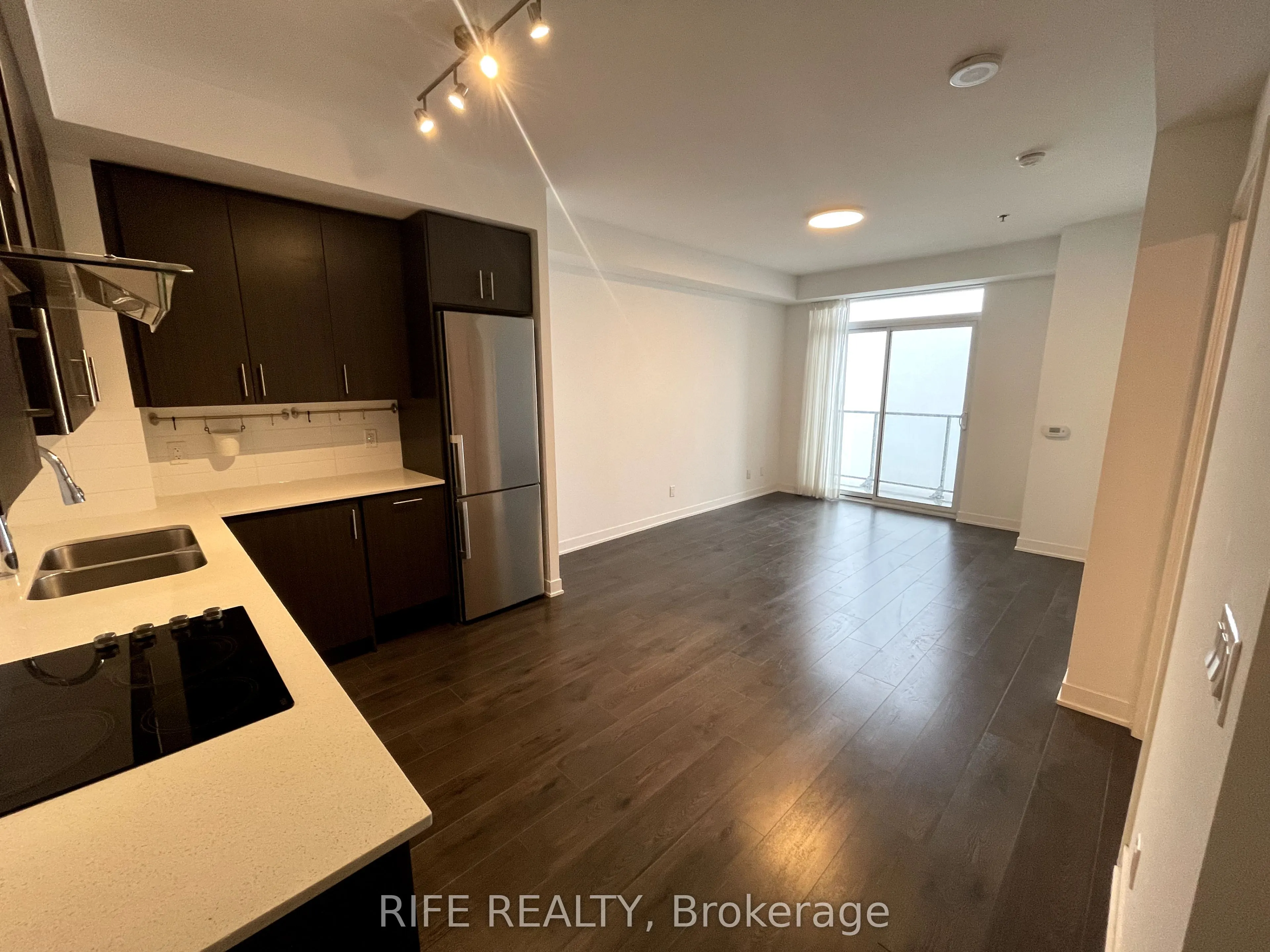 195 Bonis Avenue, #2309