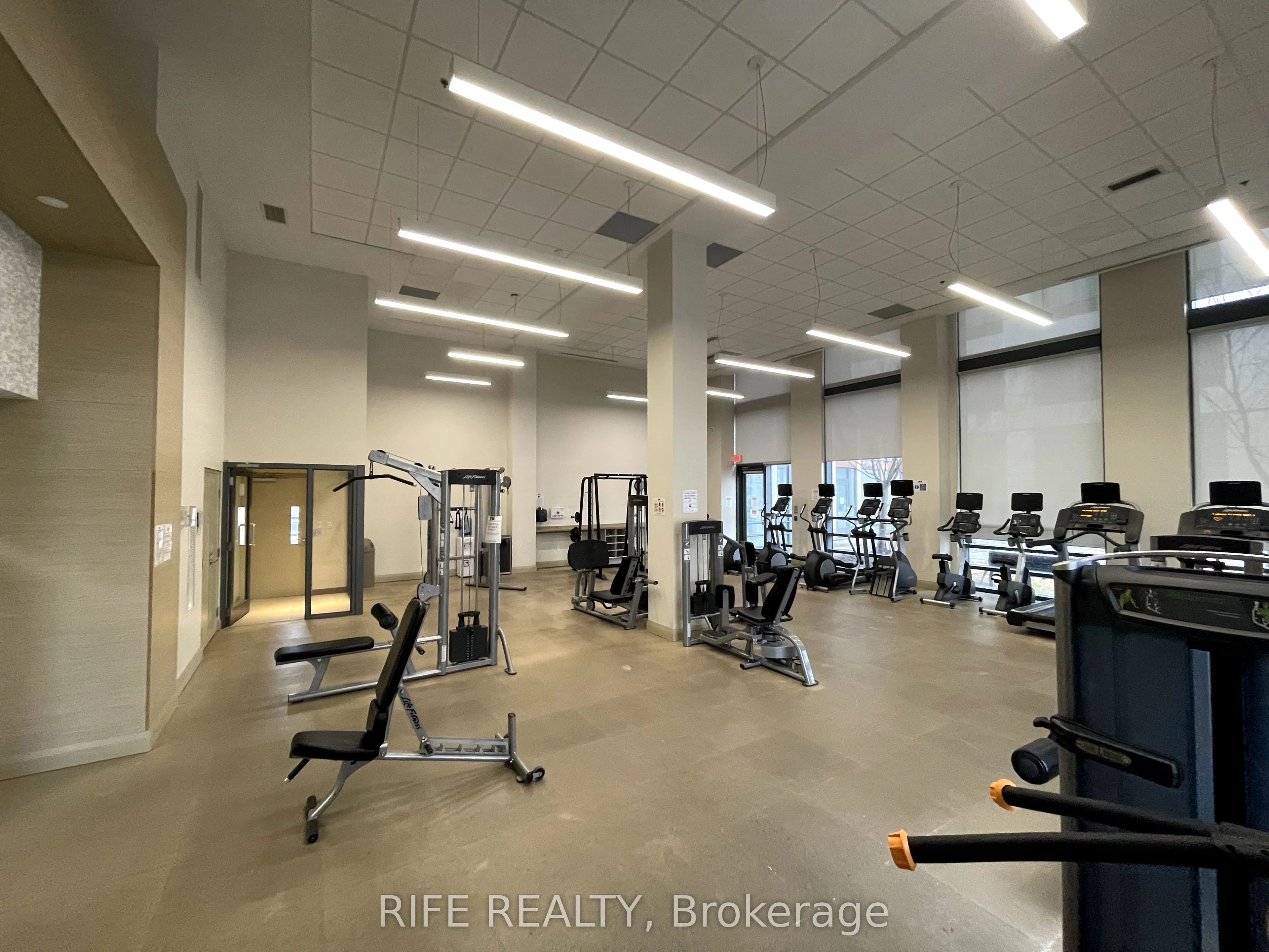 195 Bonis Avenue, #2309