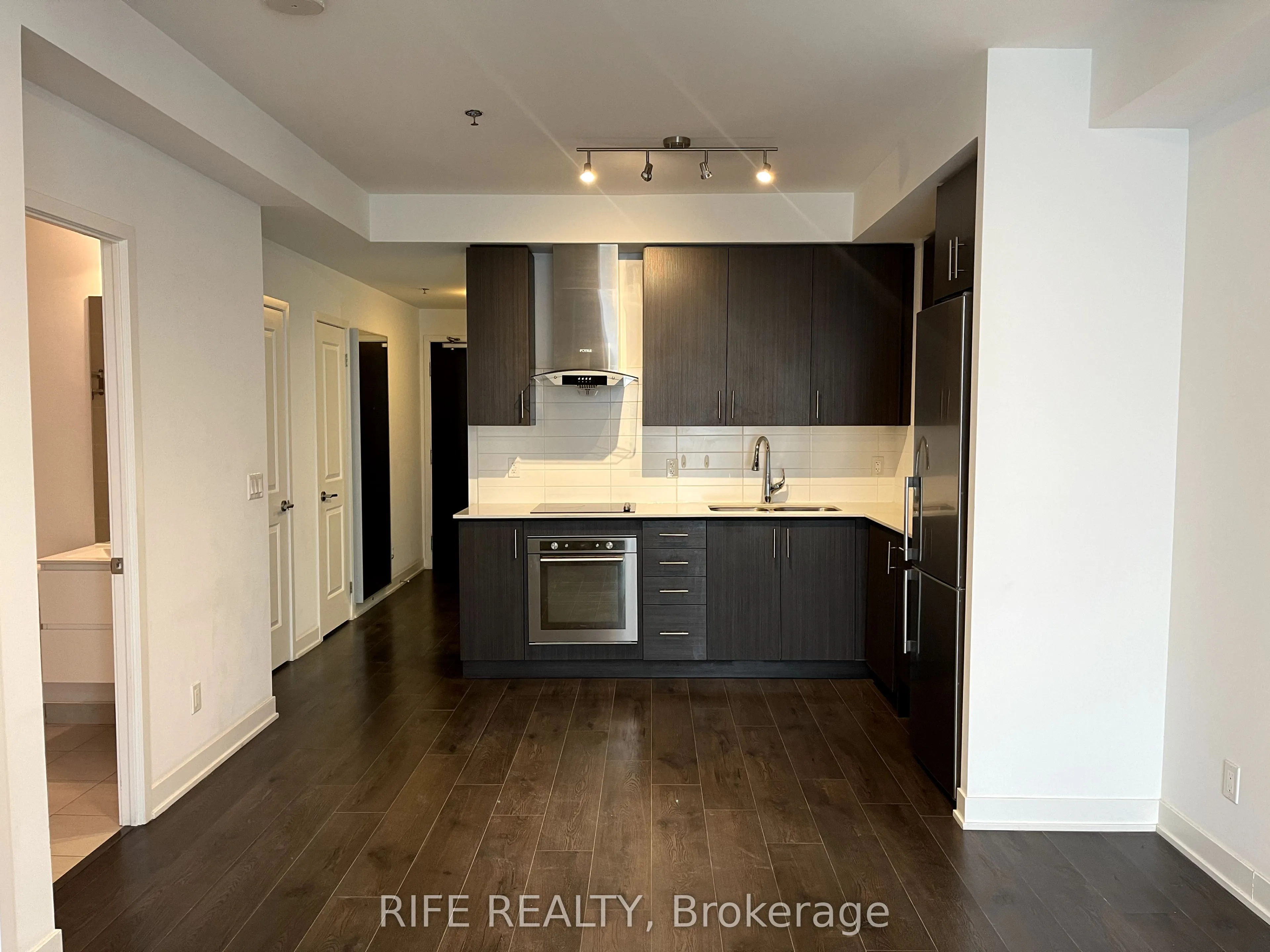 195 Bonis Avenue, #2309