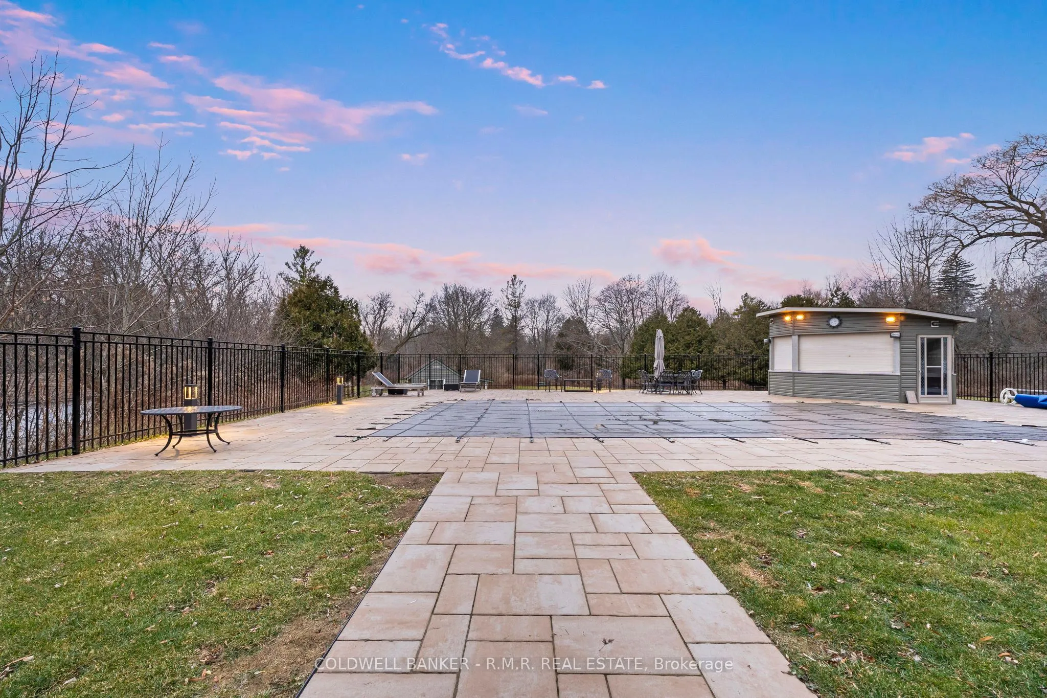 536 Riverside Drive