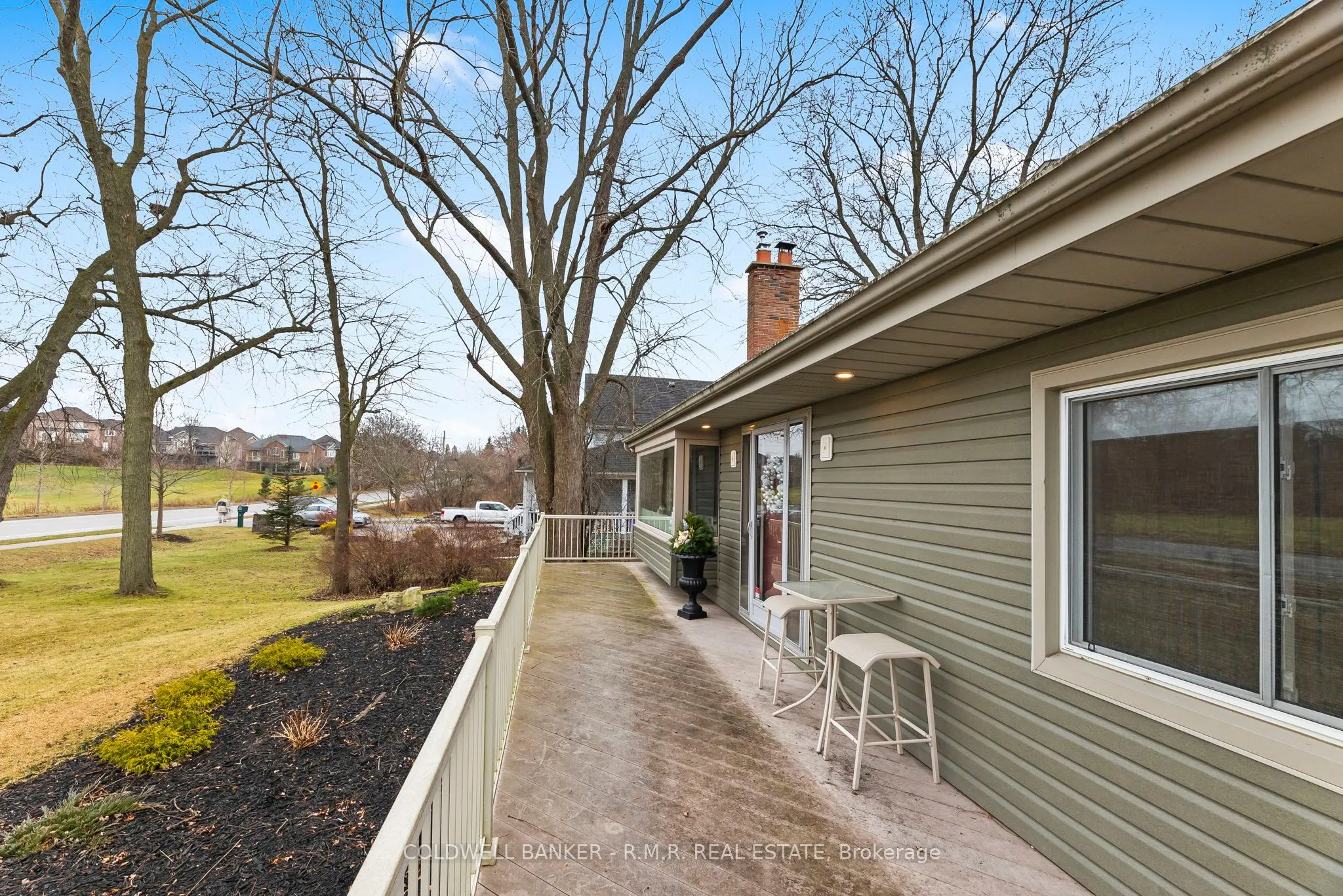 536 Riverside Drive
