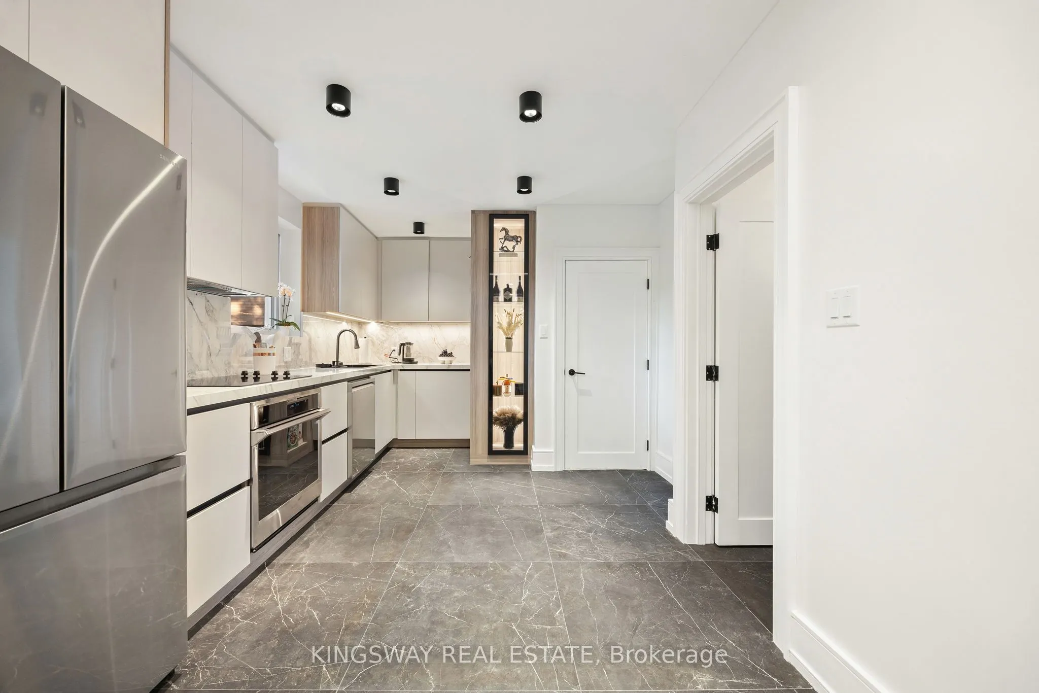 22 Cliffcrest Drive
