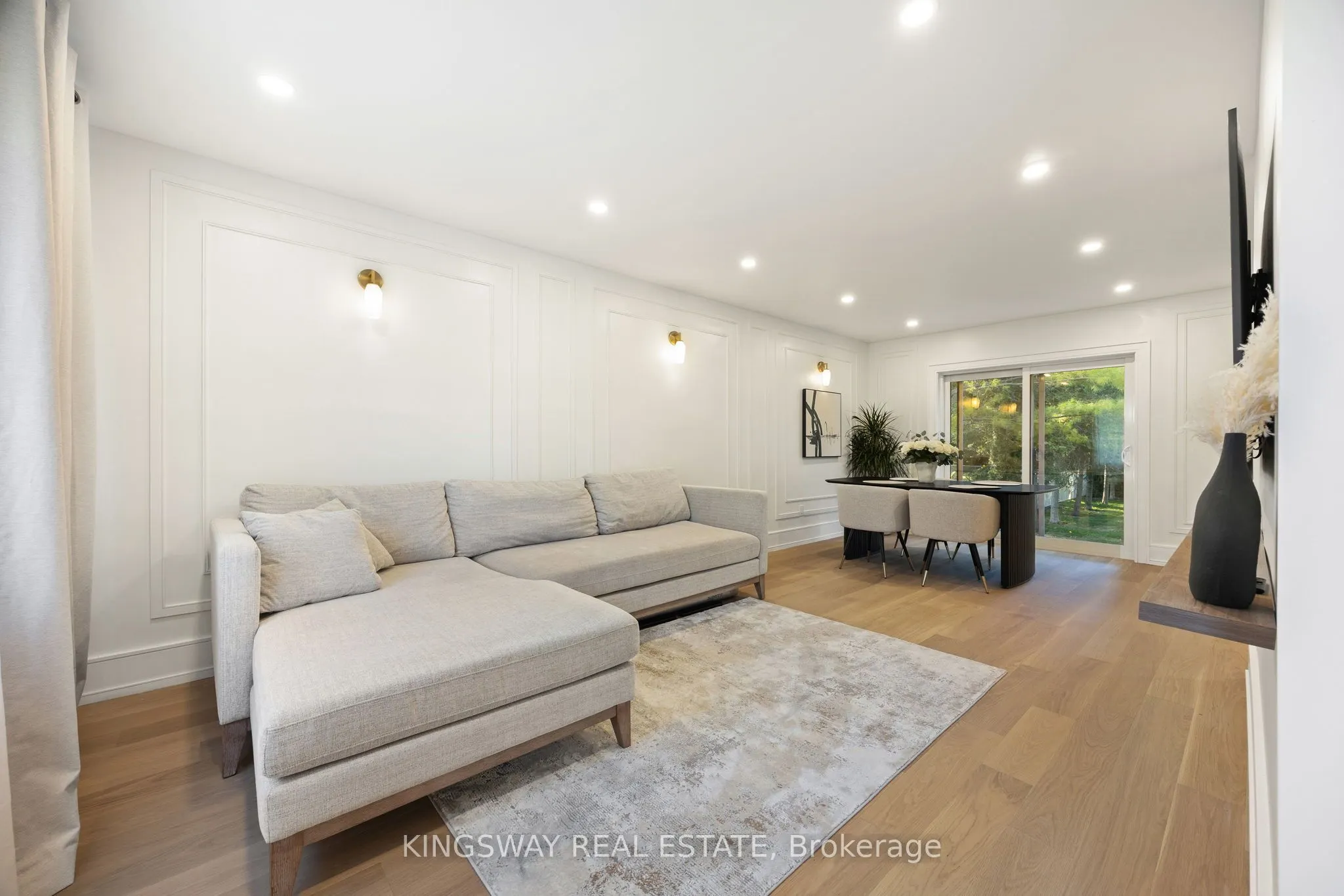 22 Cliffcrest Drive