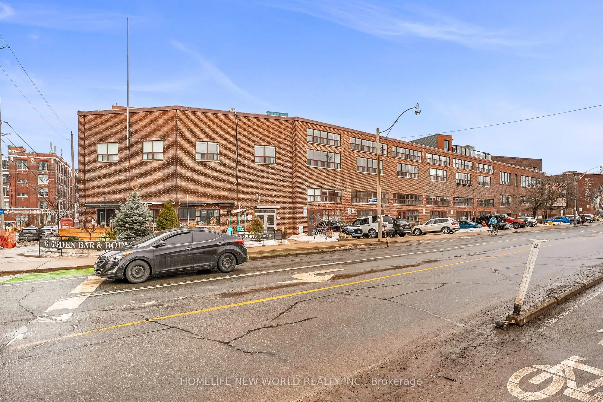 1173 Dundas Street E, #131