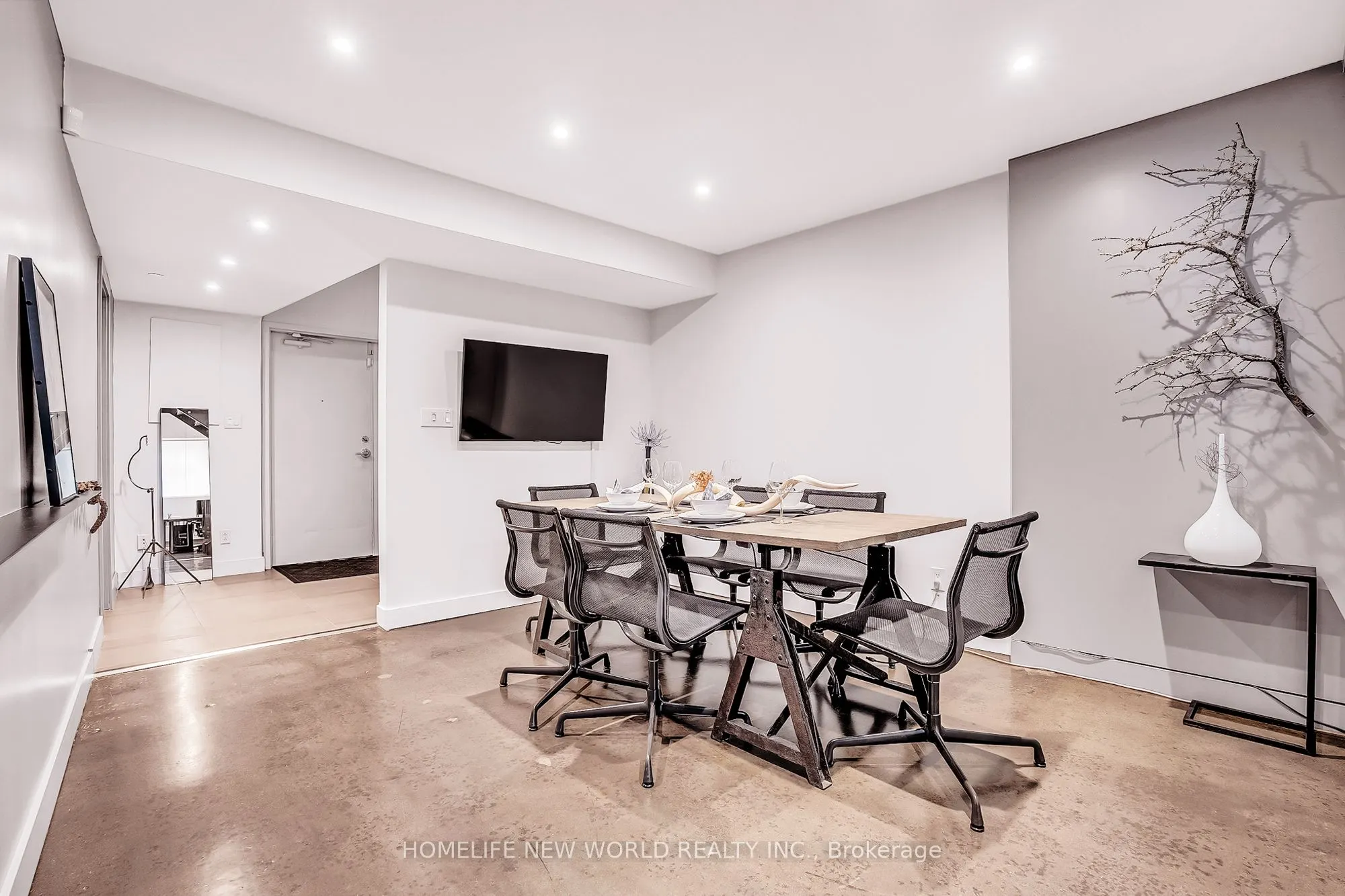 1173 Dundas Street E, #131