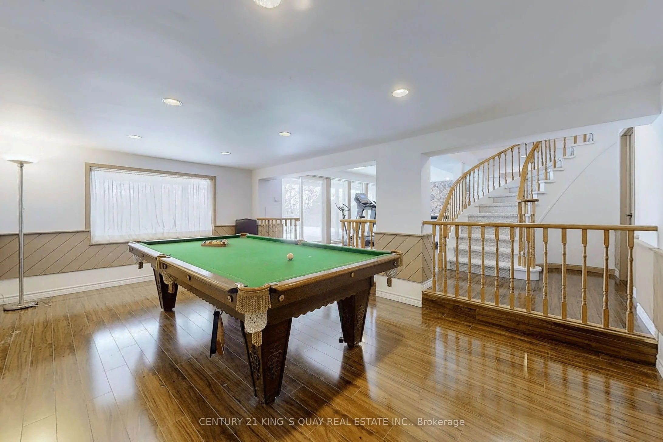 441 Broadgreen Street