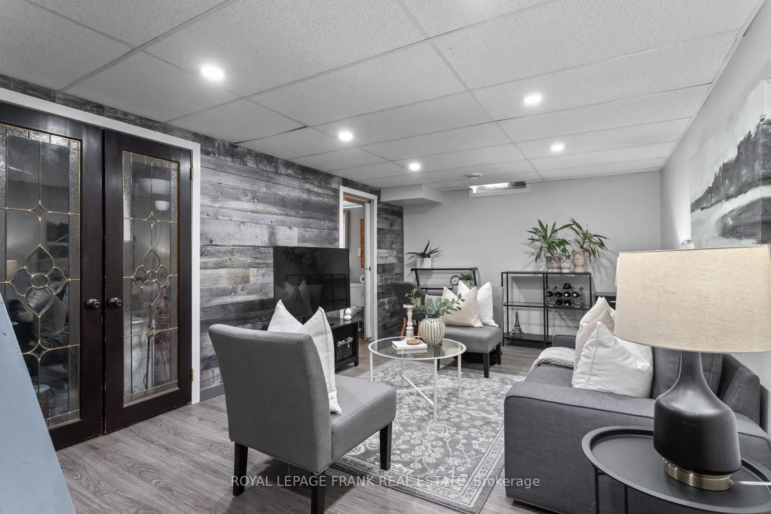1331 Mary Street N, #17