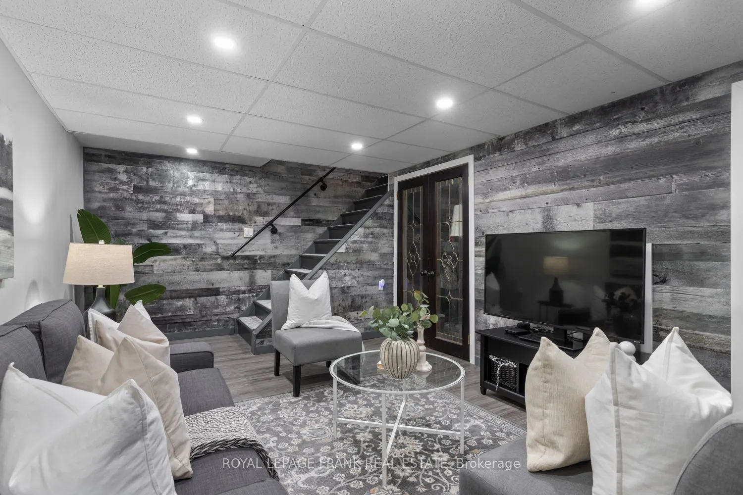 1331 Mary Street N, #17