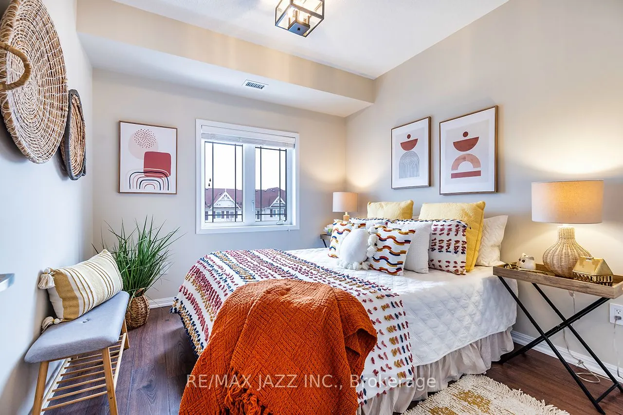 1 Sidney Lane, #307