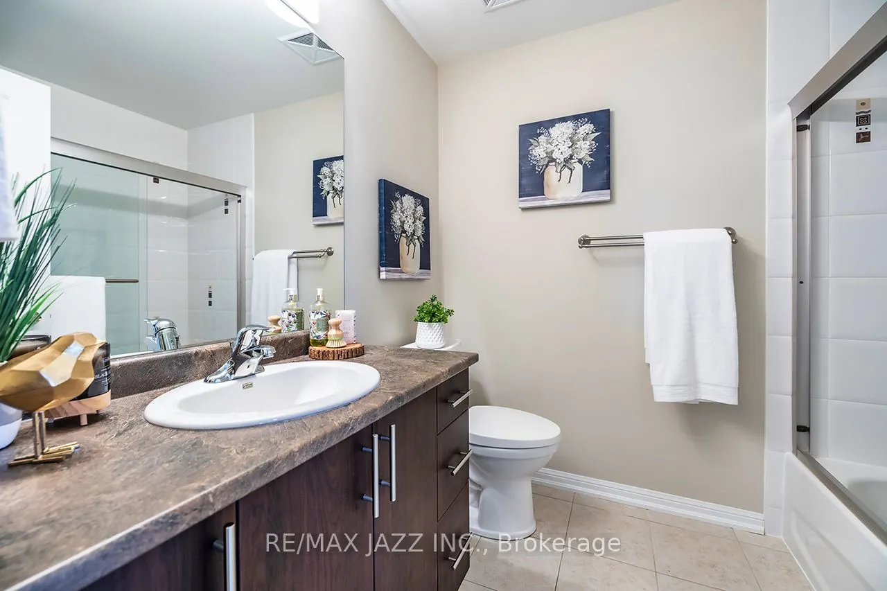 1 Sidney Lane, #307