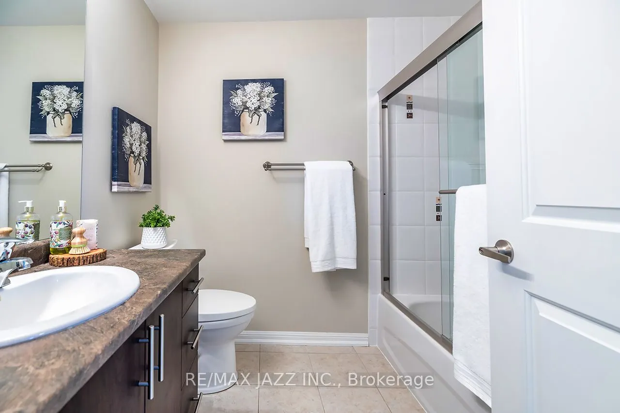 1 Sidney Lane, #307