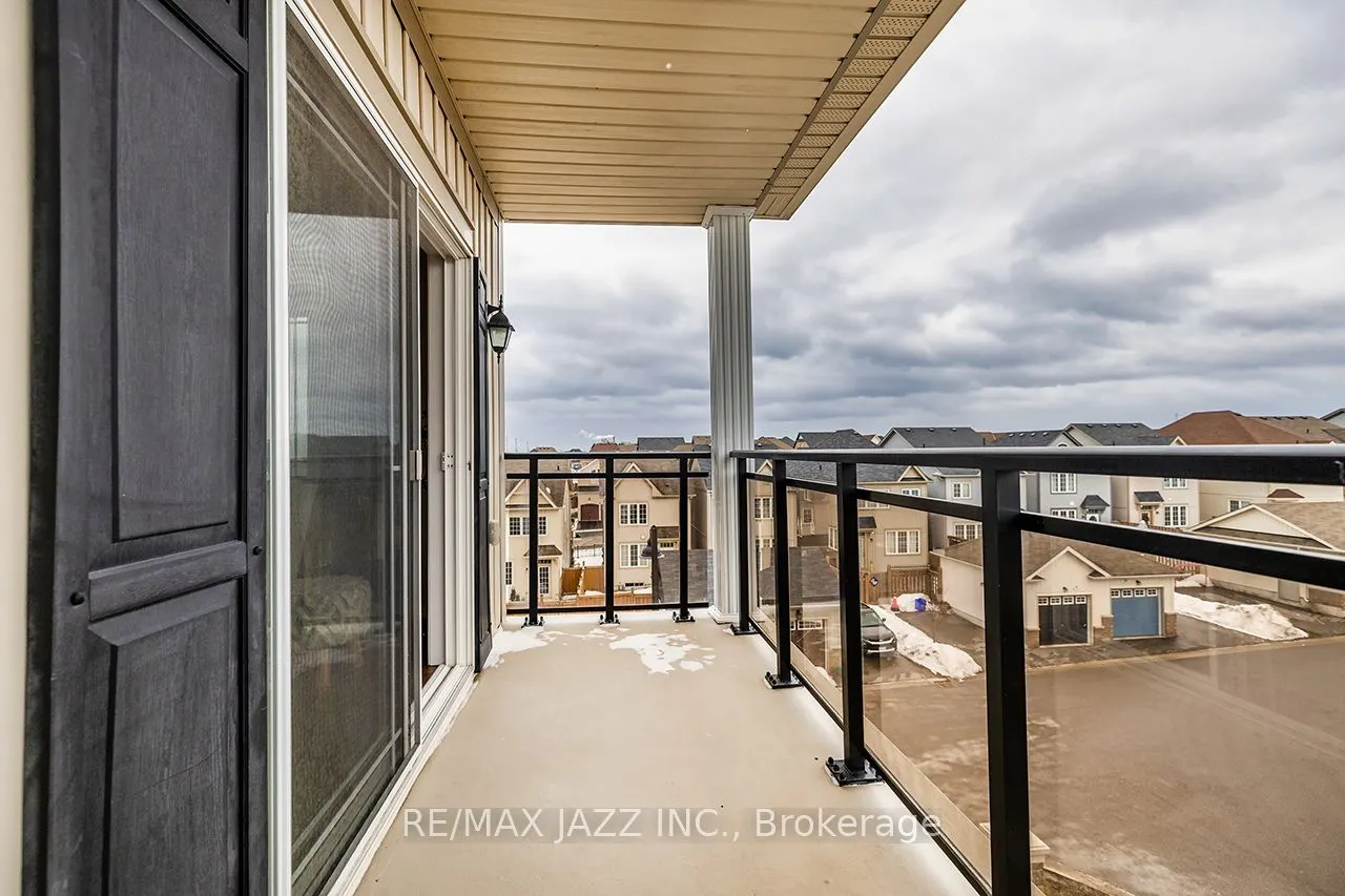 1 Sidney Lane, #307