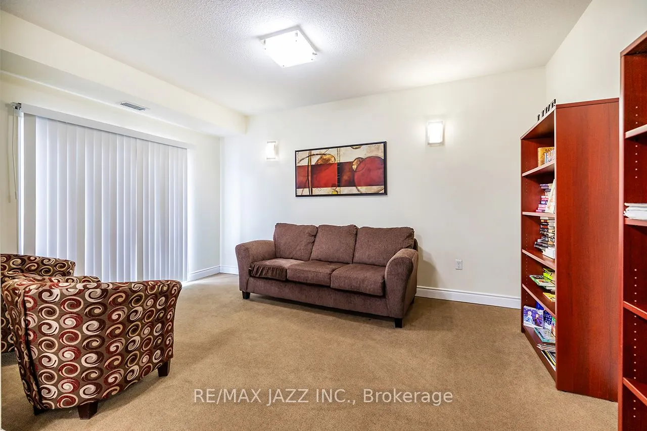 1 Sidney Lane, #307