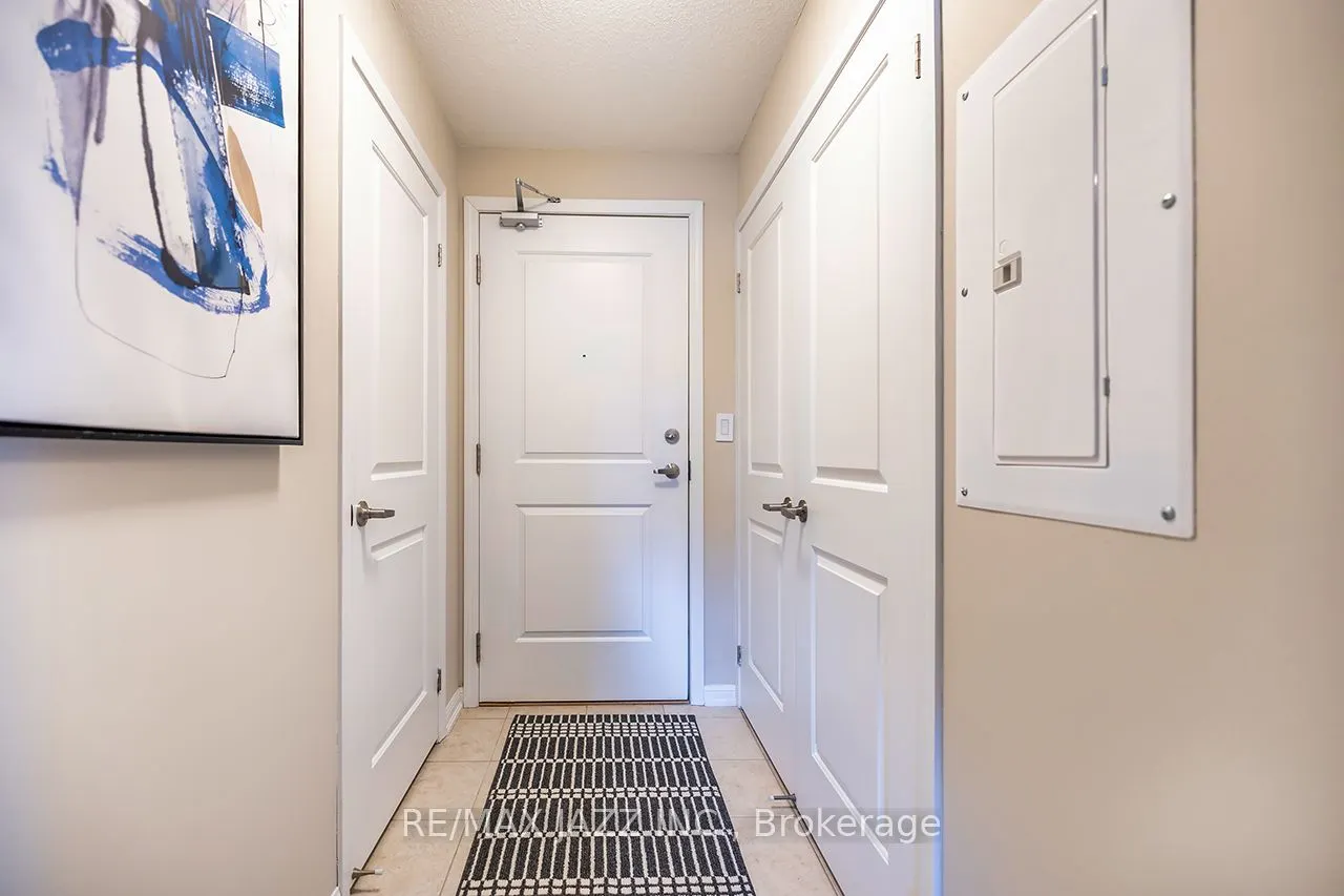 1 Sidney Lane, #307