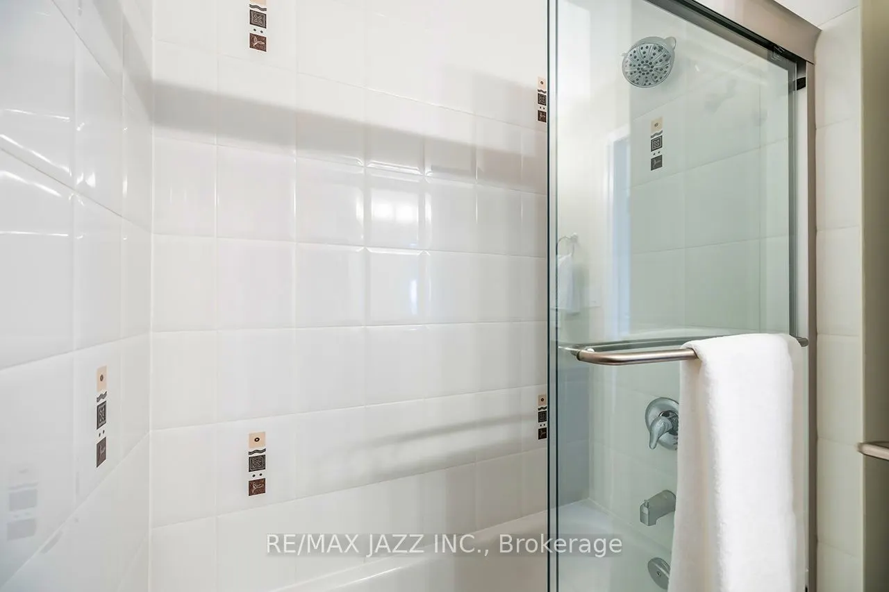 1 Sidney Lane, #307