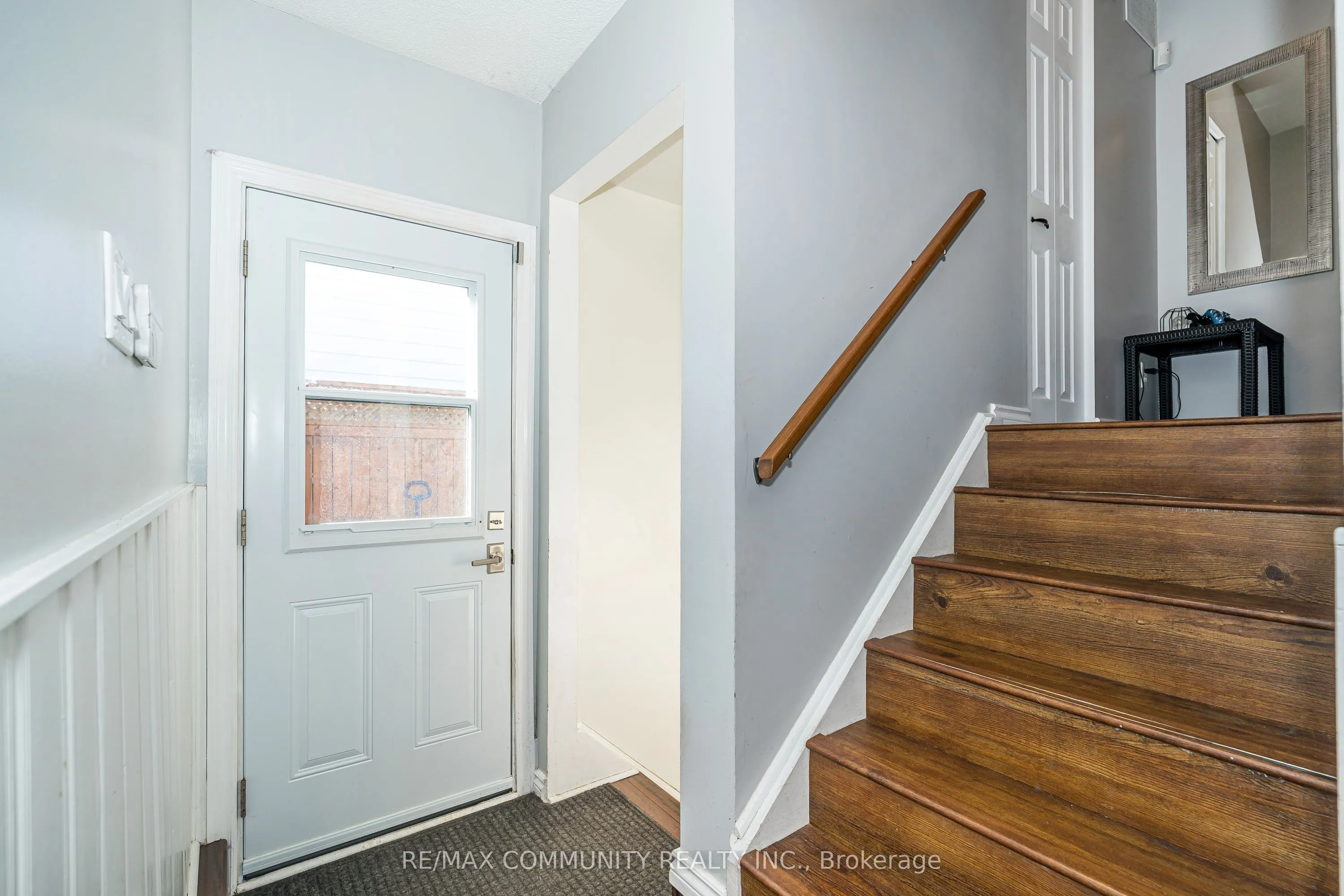 506 Lanark Drive
