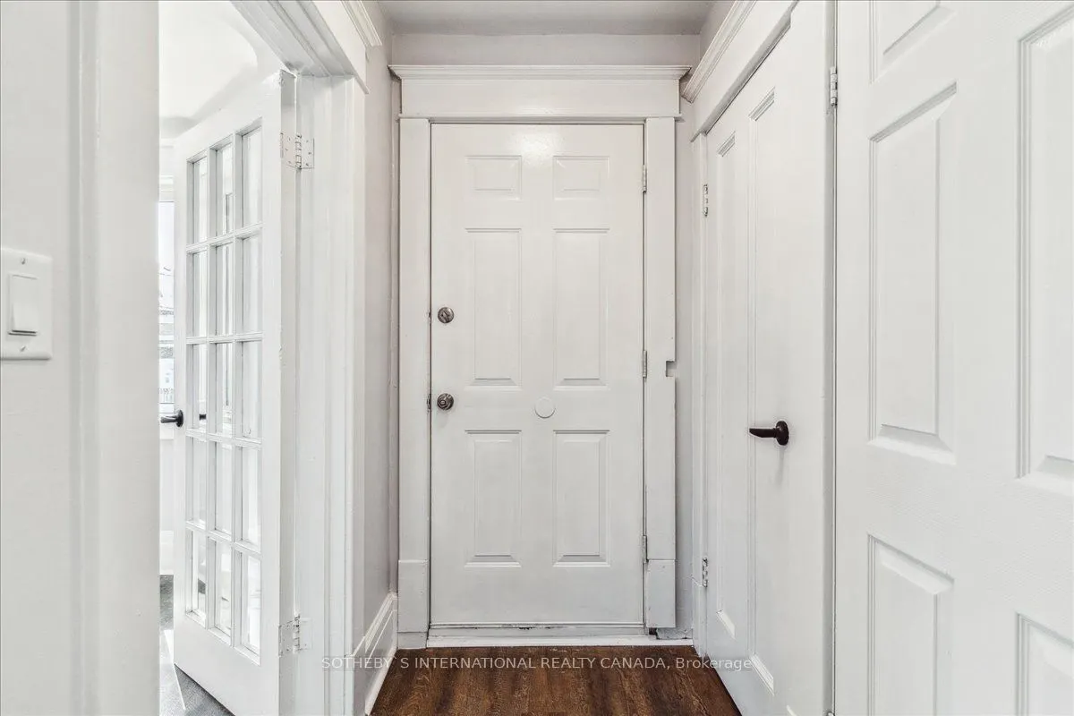 32 Olive Avenue