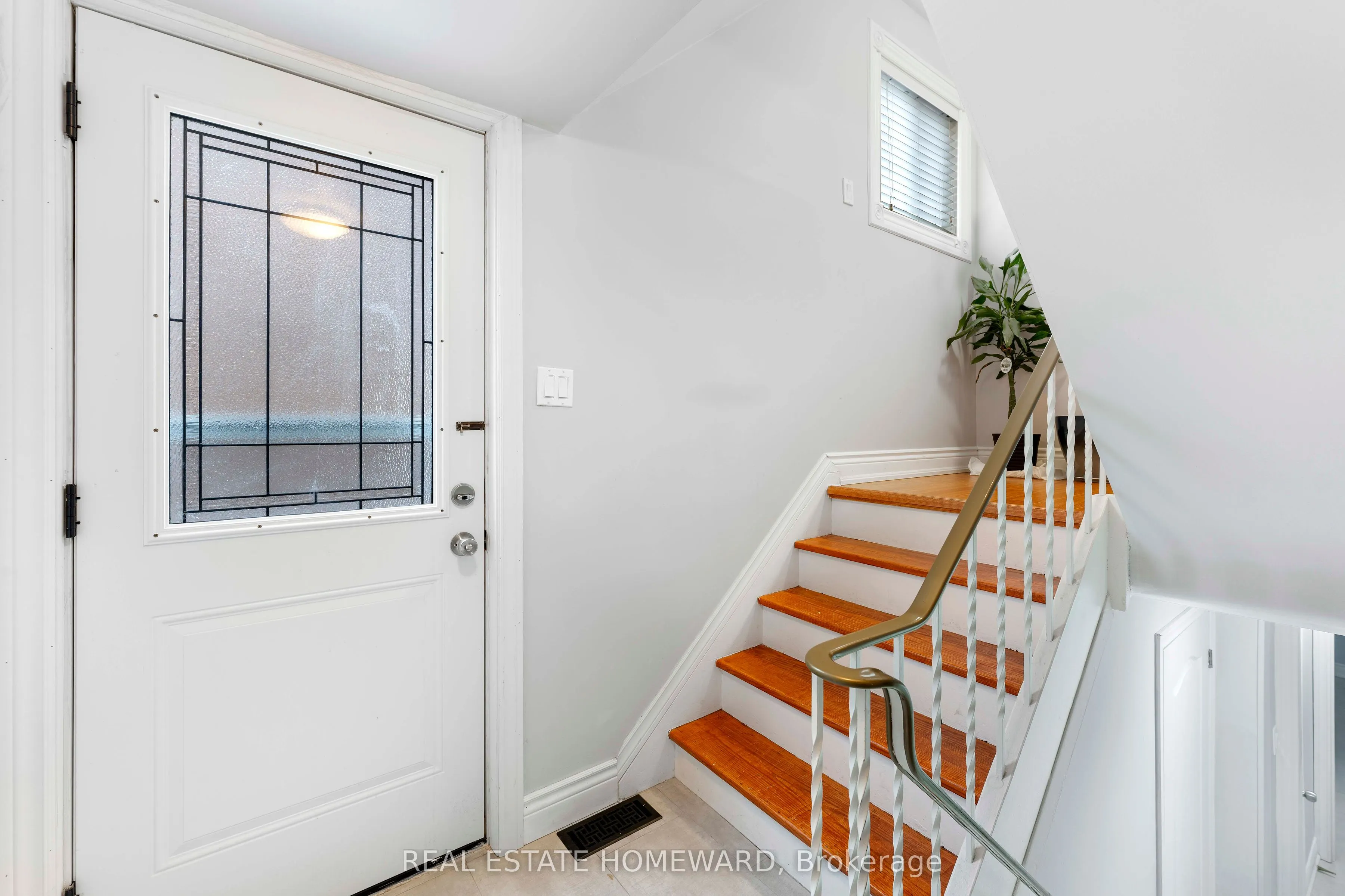 15A Davidson Avenue