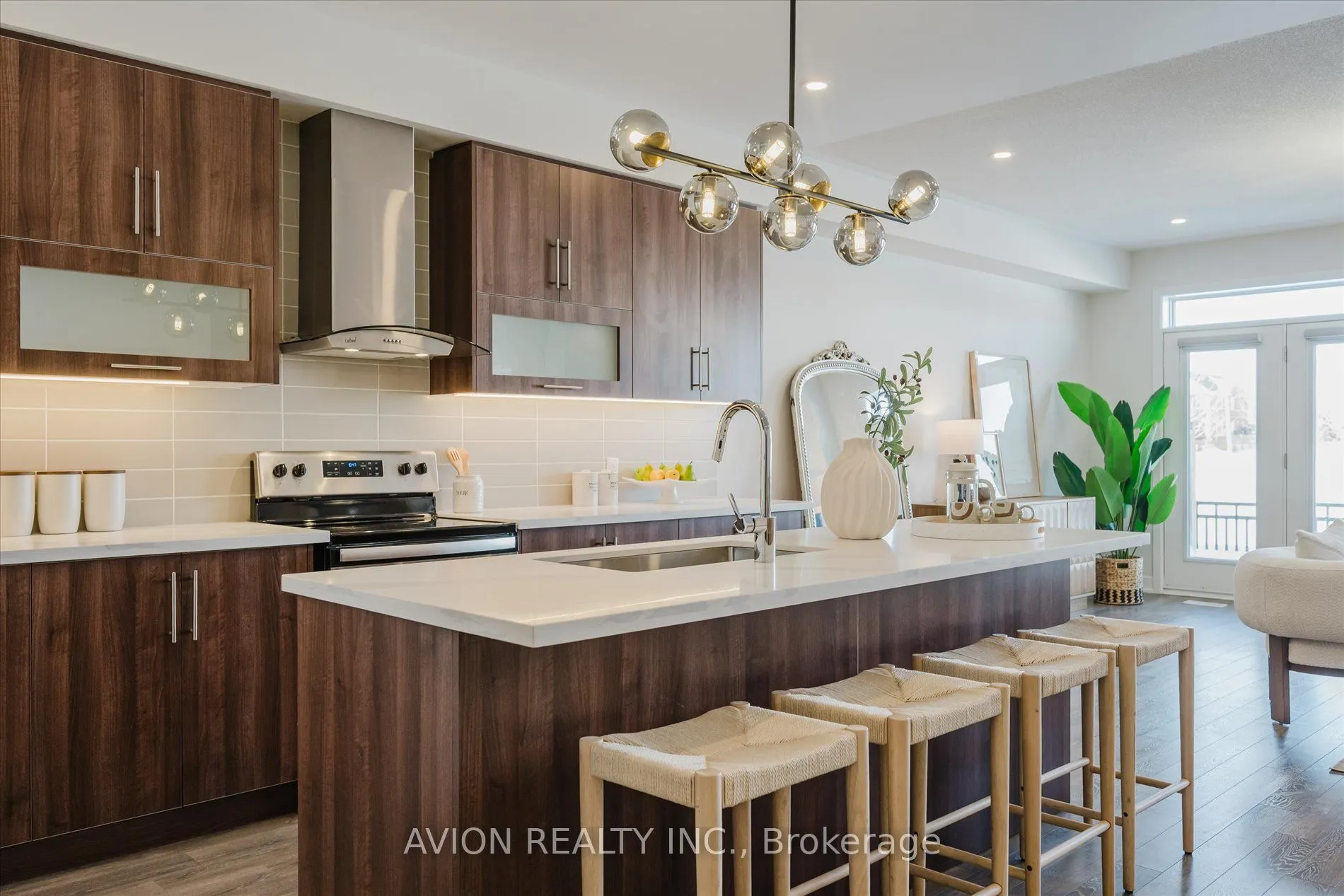 96 Donald Fleming Way N, #124