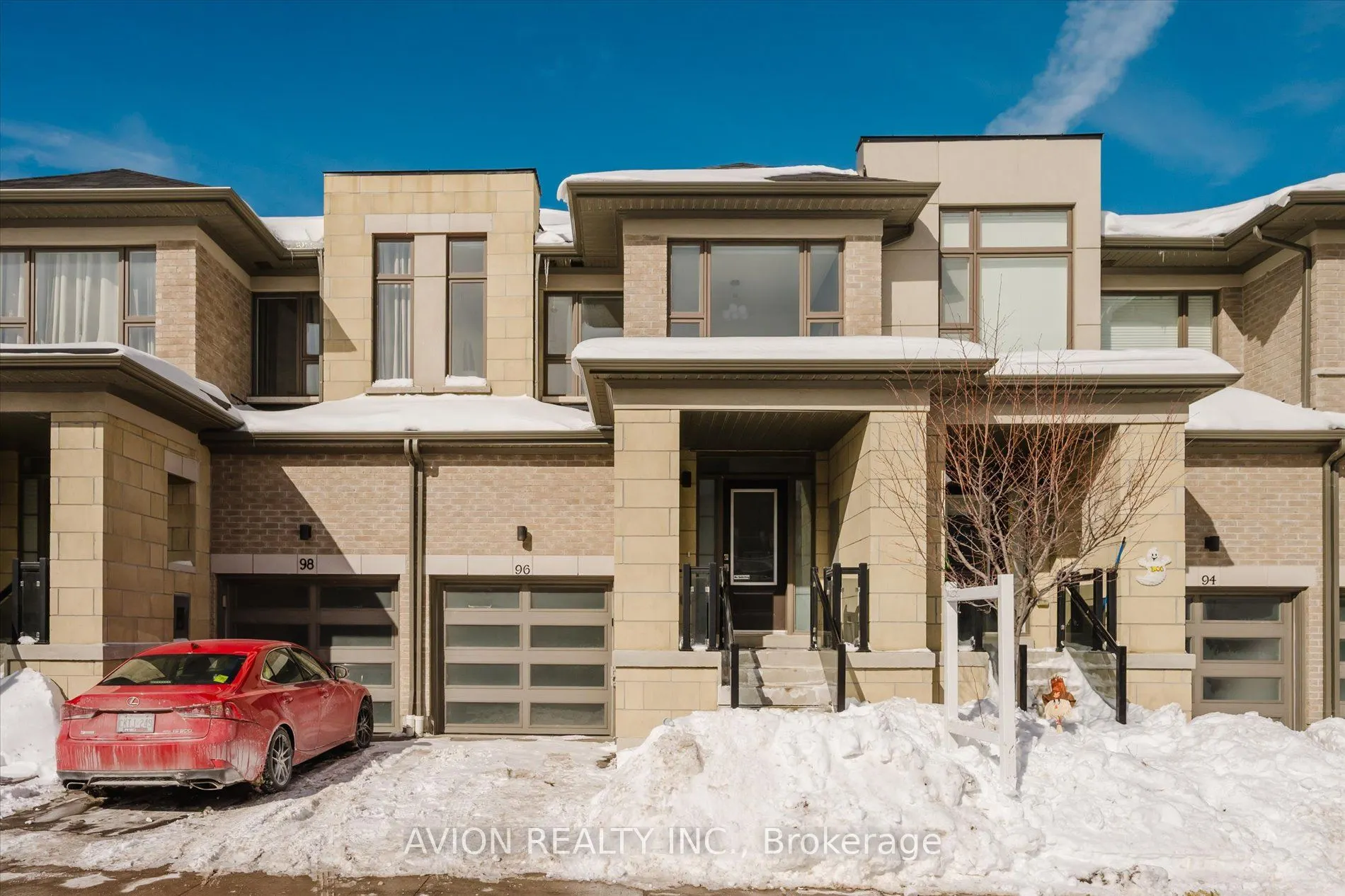 96 Donald Fleming Way N, #124