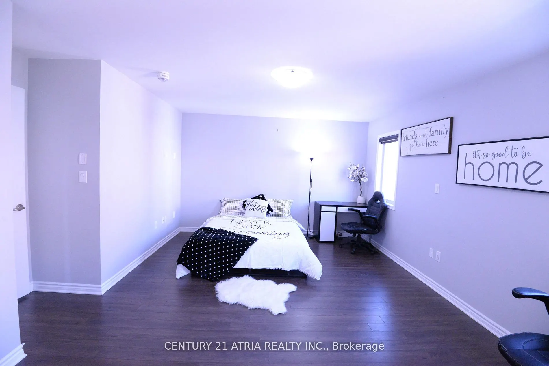2440 Moonlight Crescent