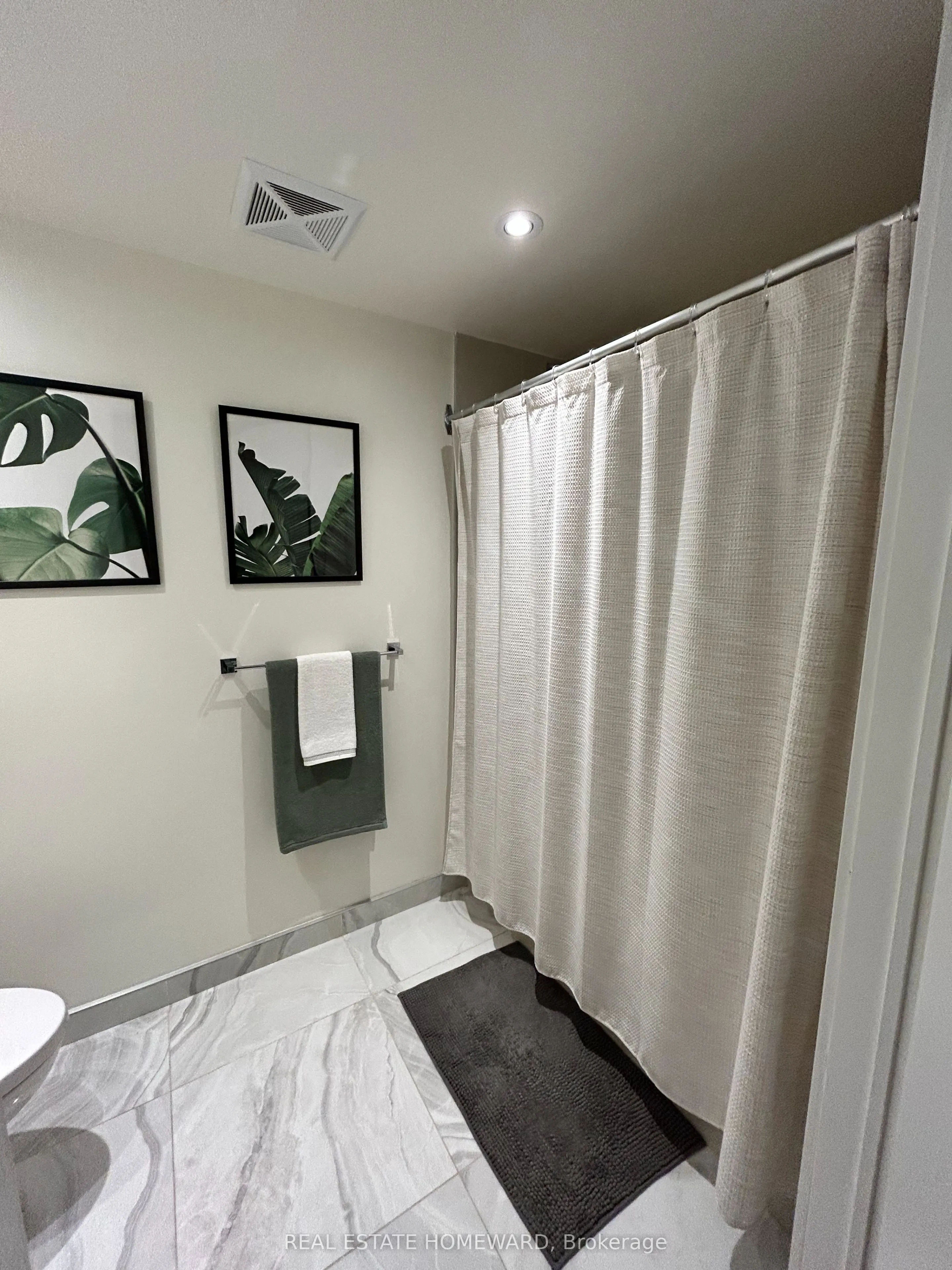 246 Logan Avenue, #211