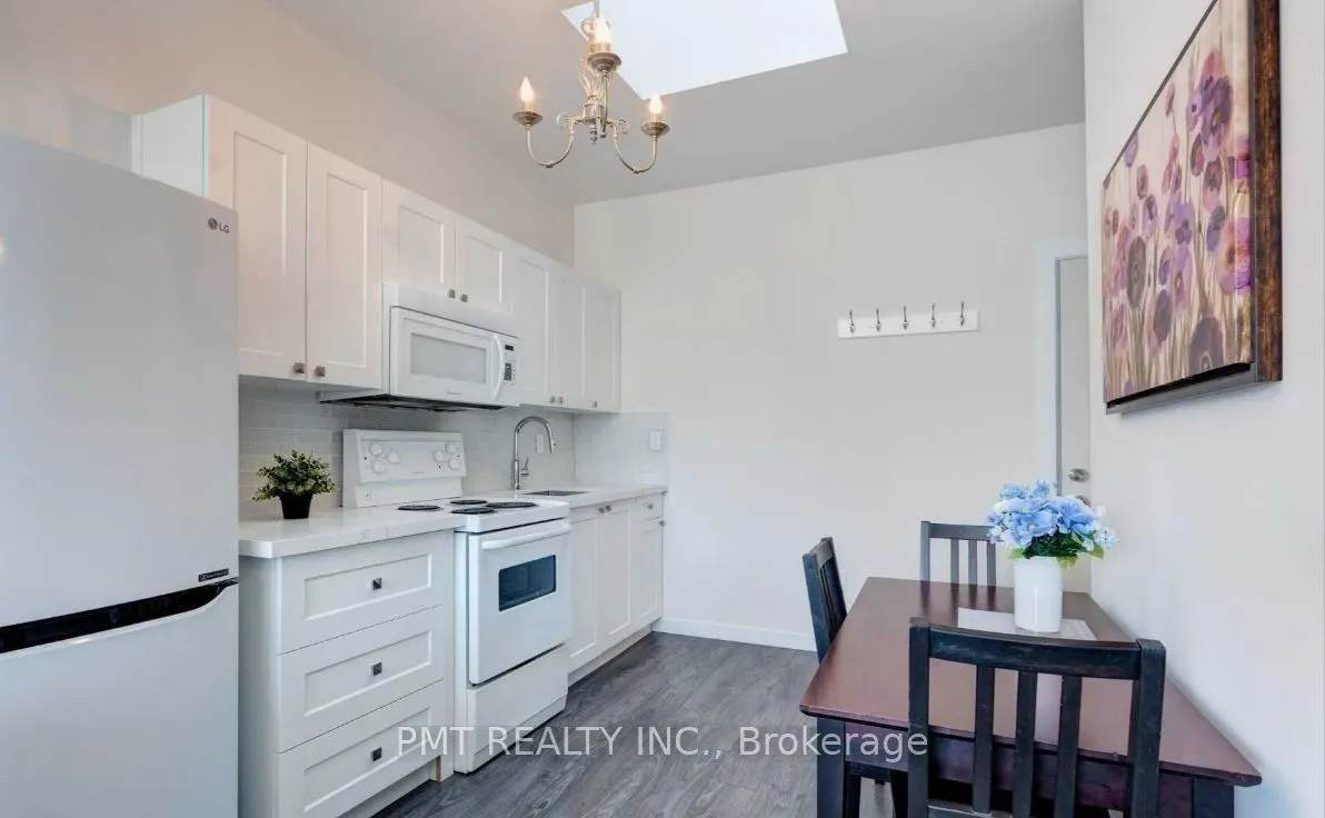 3224 Danforth Avenue, #2