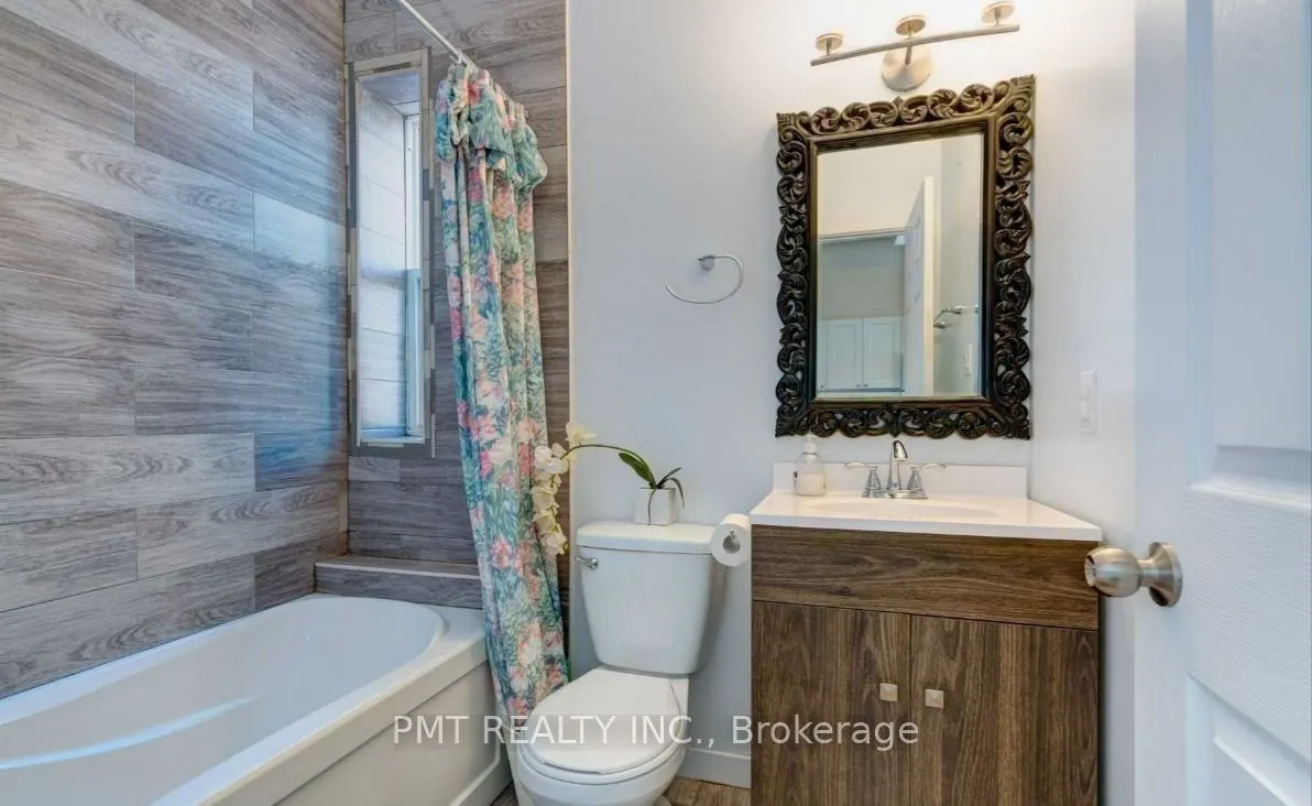 3224 Danforth Avenue, #2