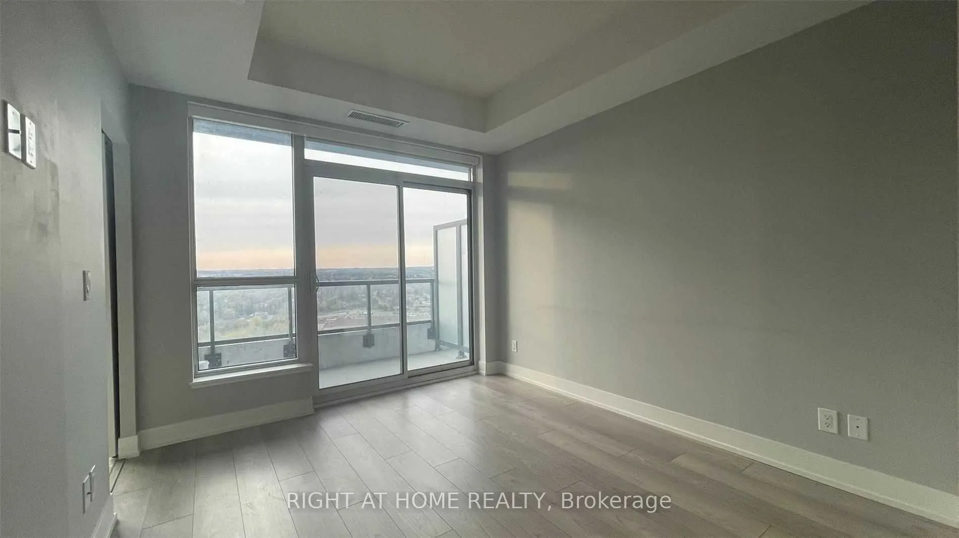 1255 Bayly Street, #LP08