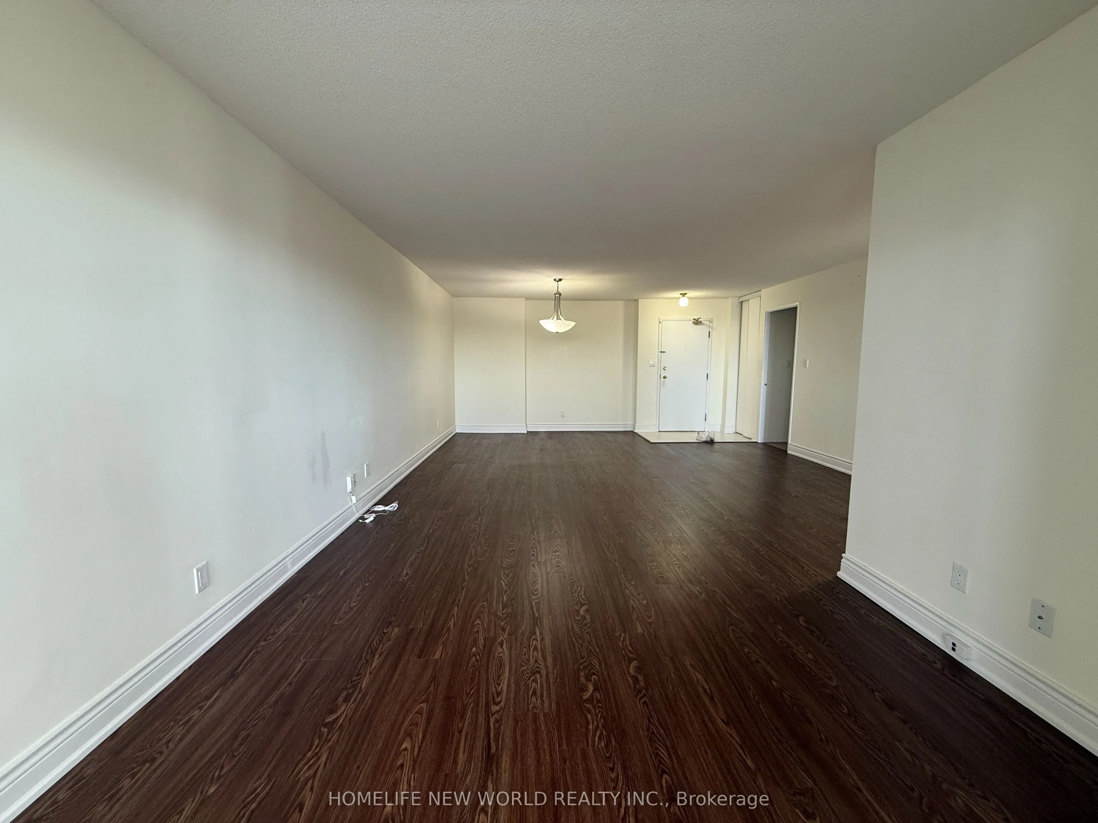 80 Alton Towers Circle, #902
