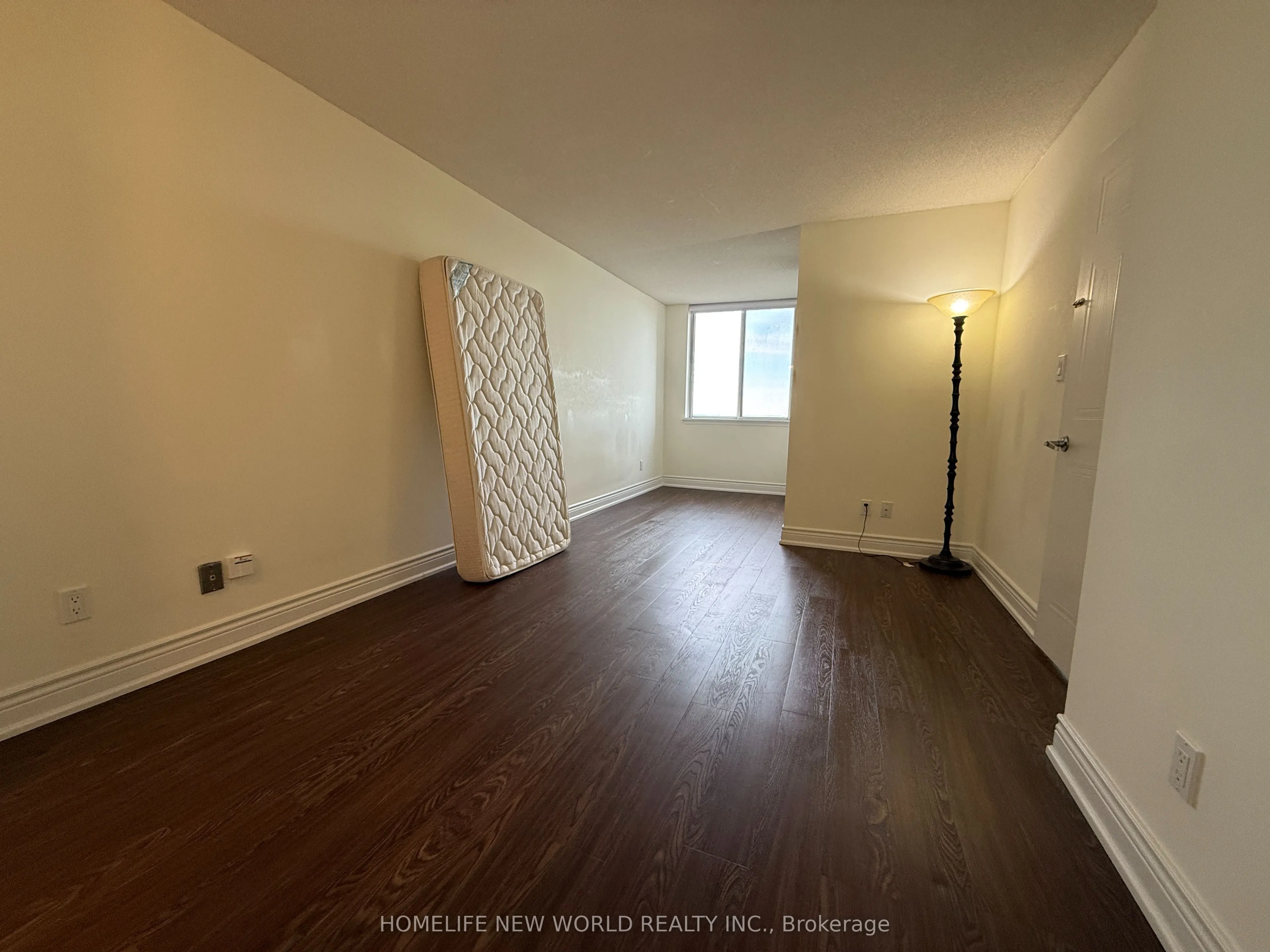 80 Alton Towers Circle, #902