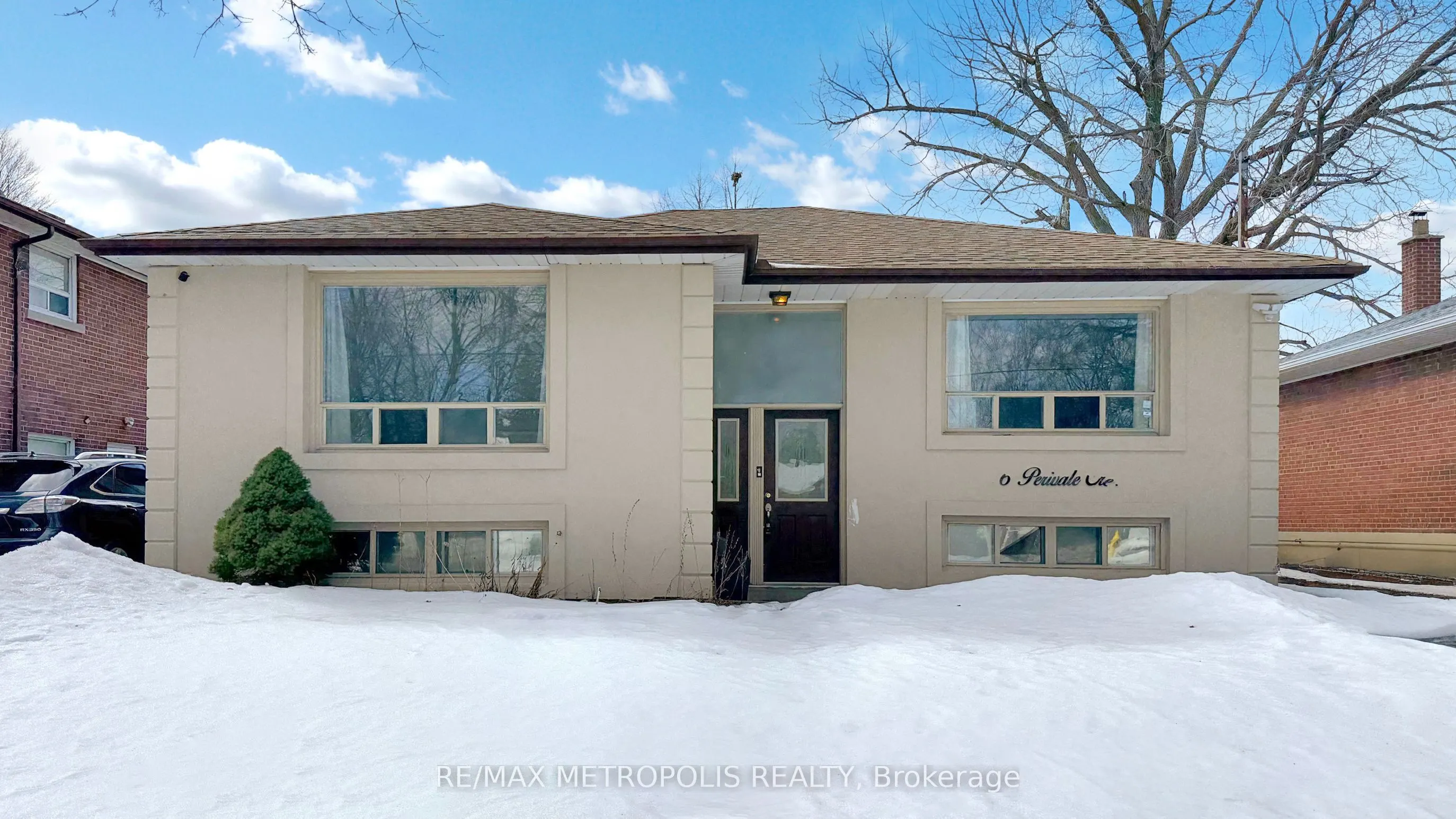 16 PERIVALE Crescent