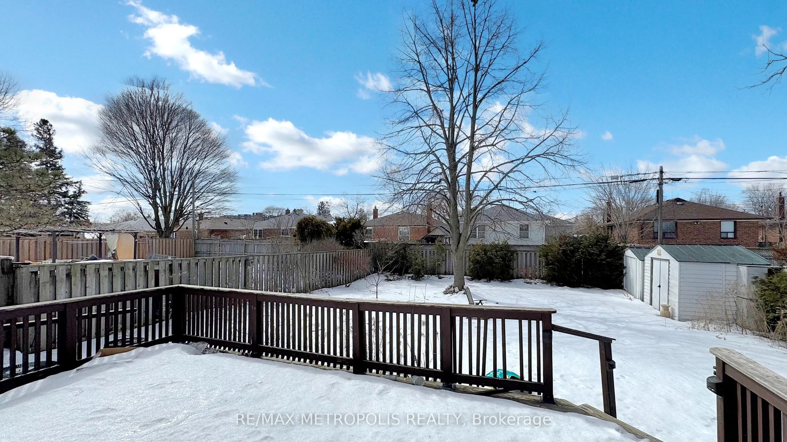 16 PERIVALE Crescent